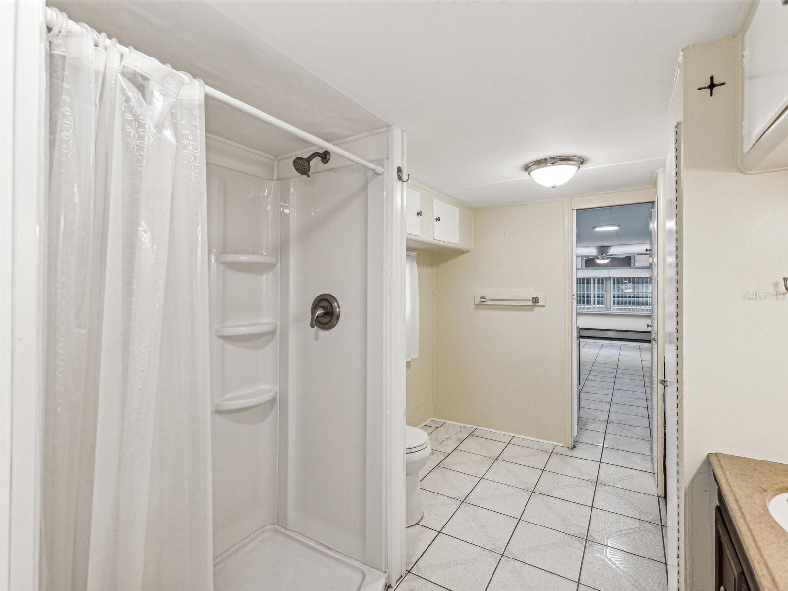 Image 19 of 27 For 1940 Shady Cove Drive