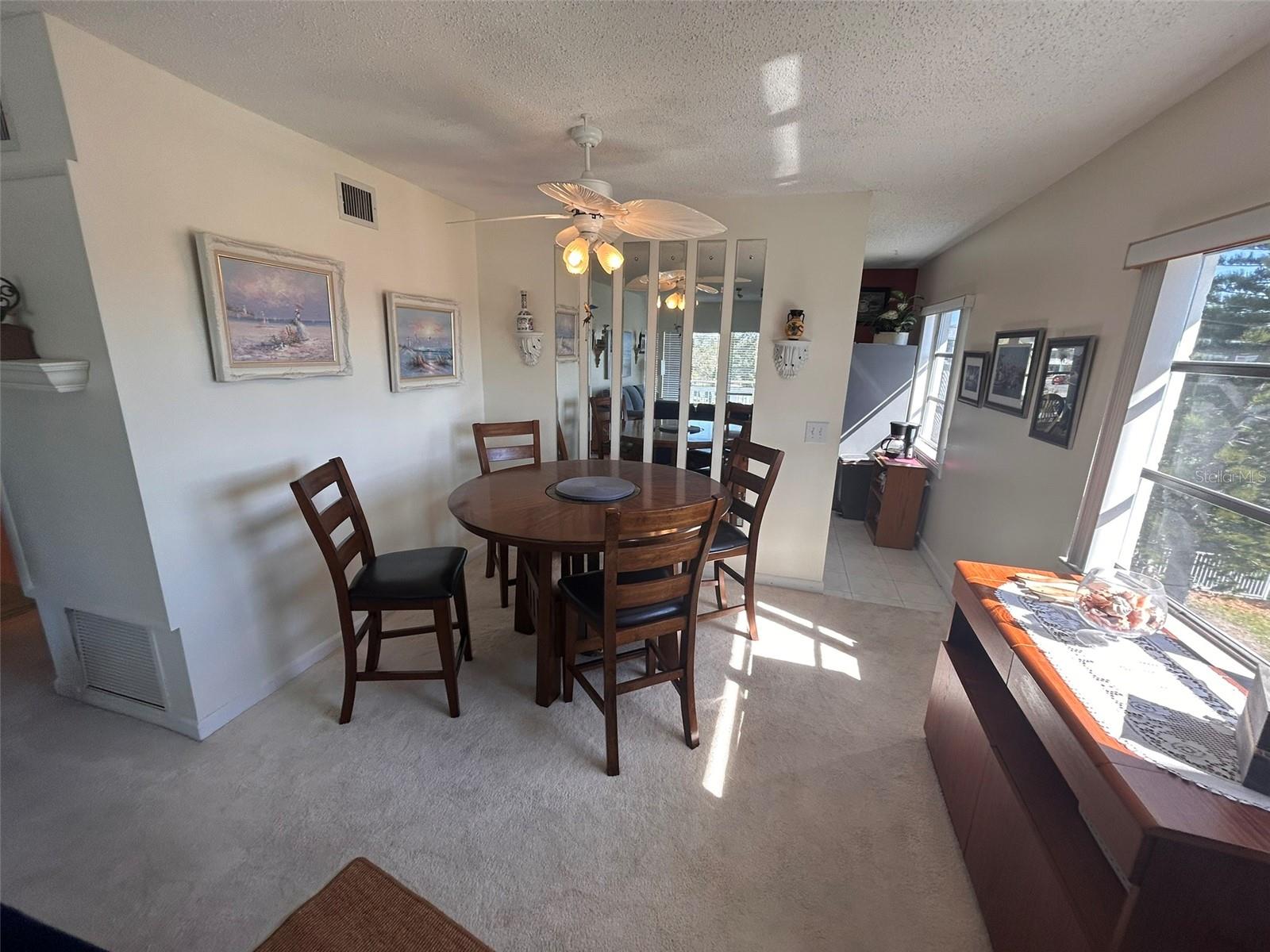 Image 5 of 38 For 2428 Columbia Drive 72