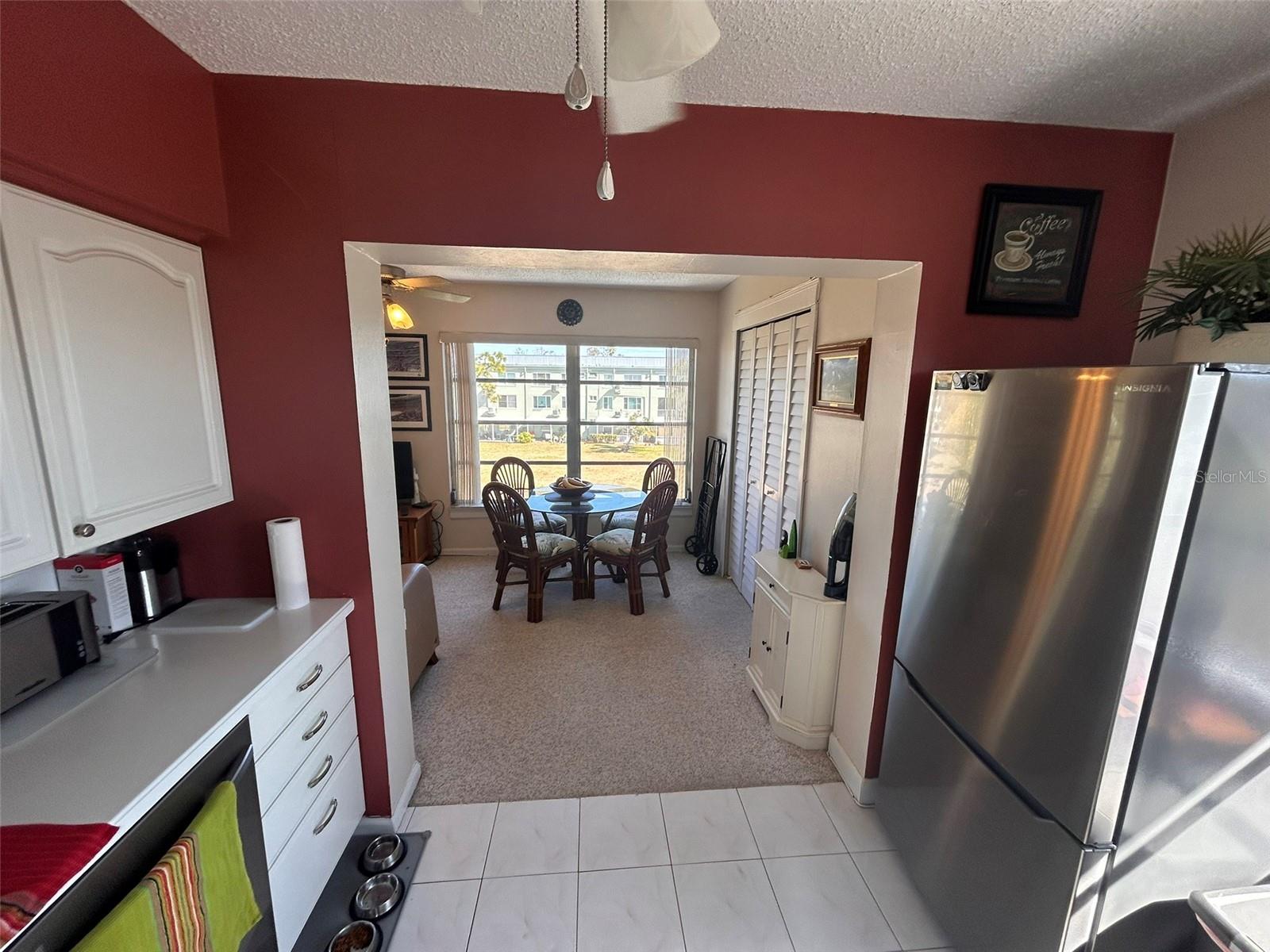 Image 7 of 38 For 2428 Columbia Drive 72