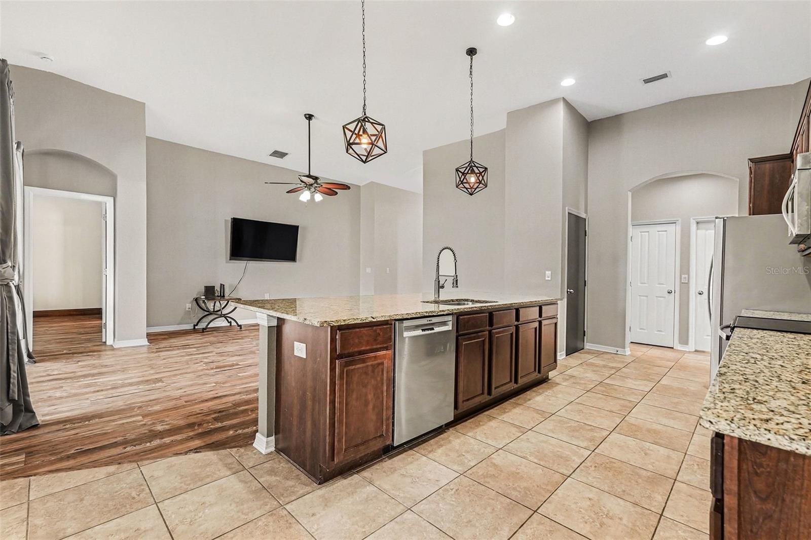 Image 12 of 34 For 12324 Loopback Drive