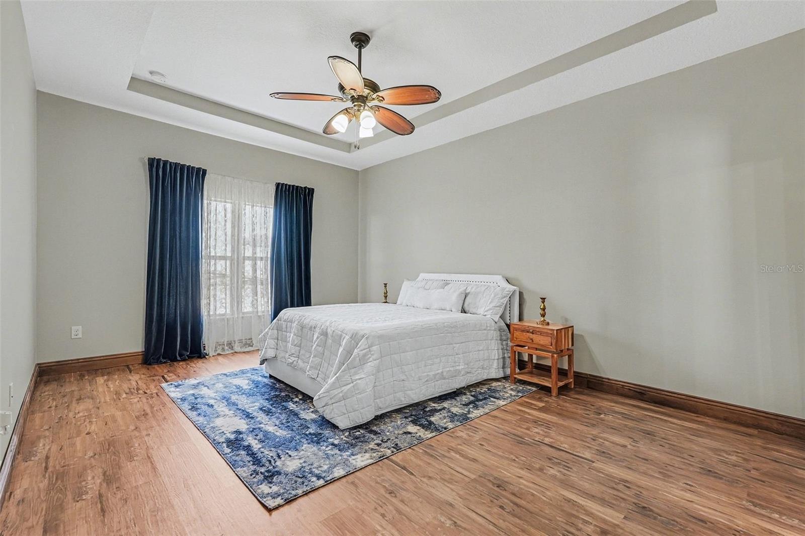 Image 15 of 34 For 12324 Loopback Drive