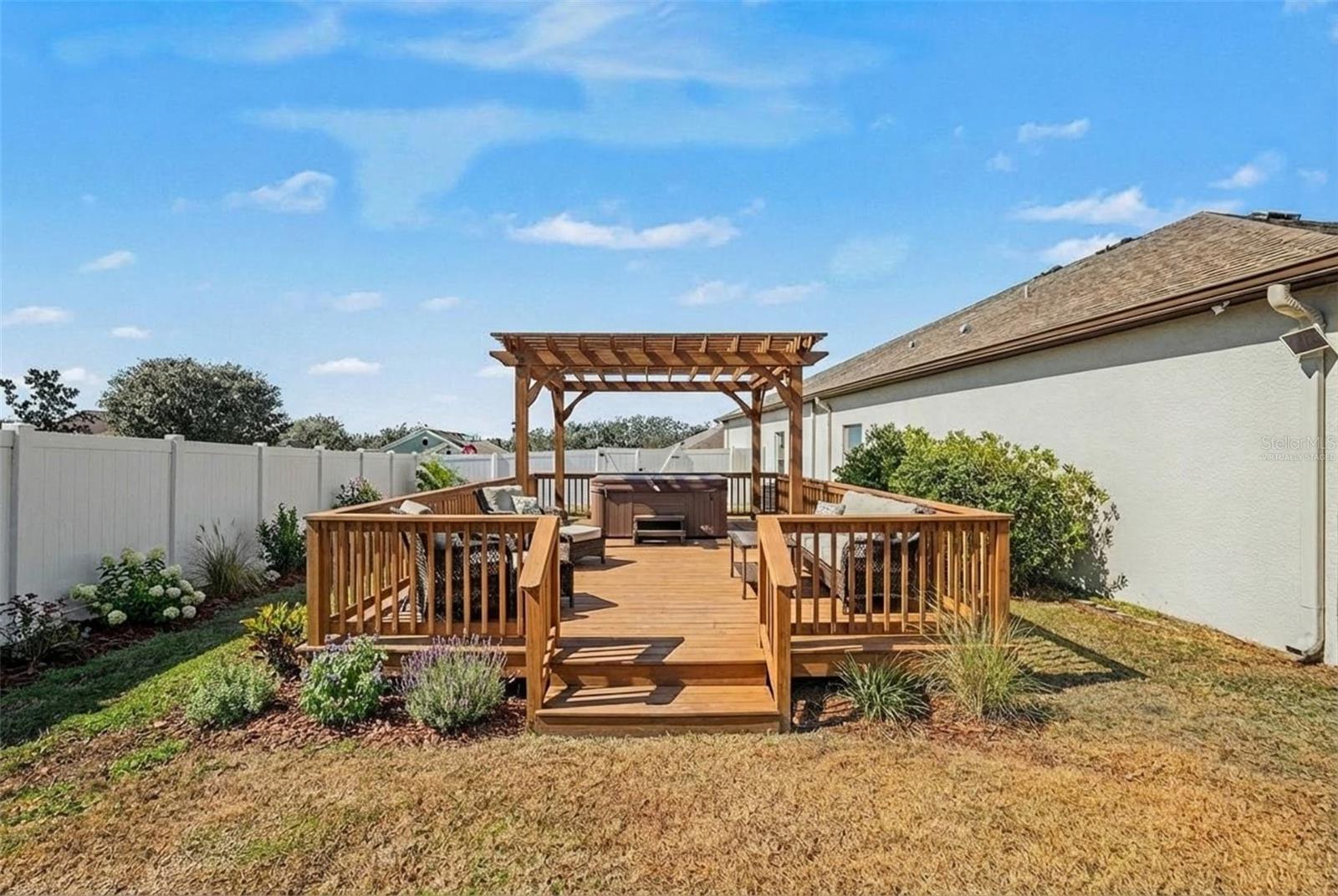 Image 28 of 34 For 12324 Loopback Drive