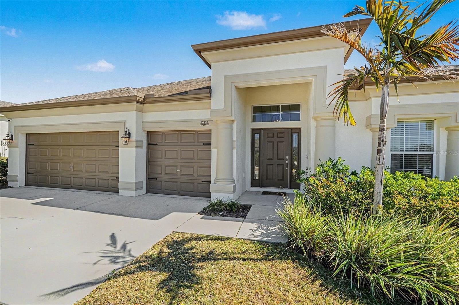 Image 4 of 34 For 12324 Loopback Drive