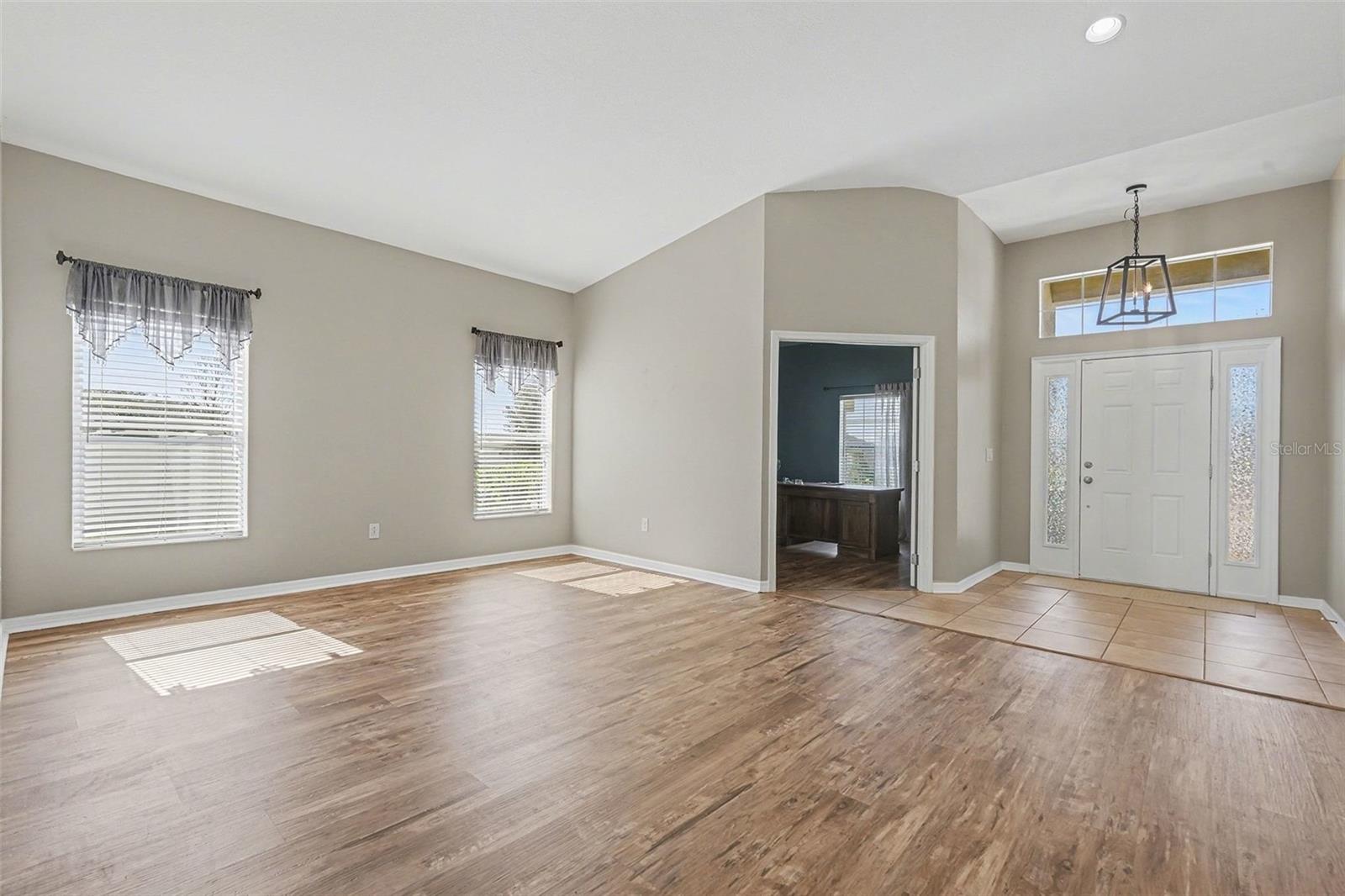 Image 6 of 34 For 12324 Loopback Drive