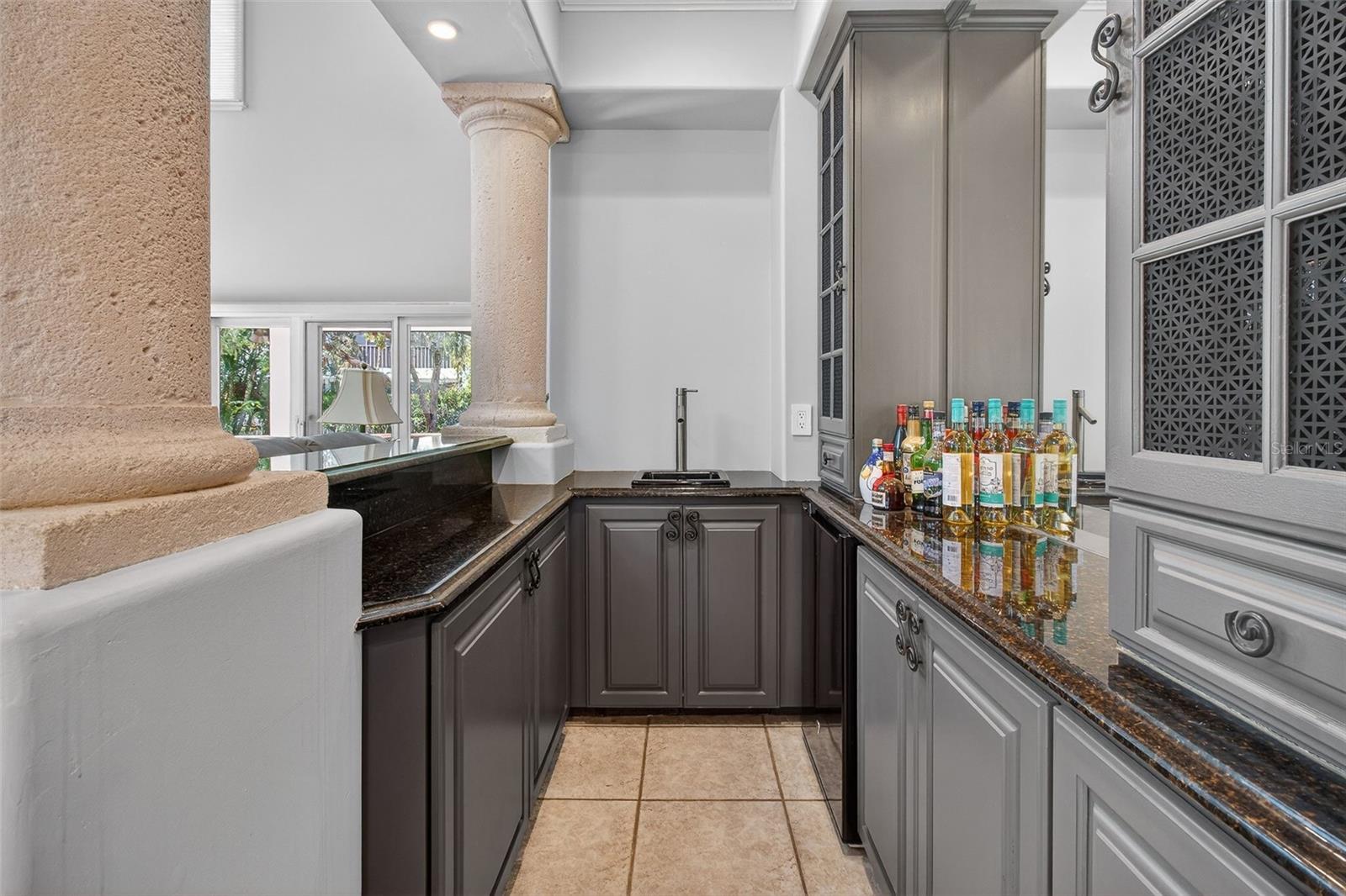 Image 10 of 64 For 1100 Tortuga Circle Ne