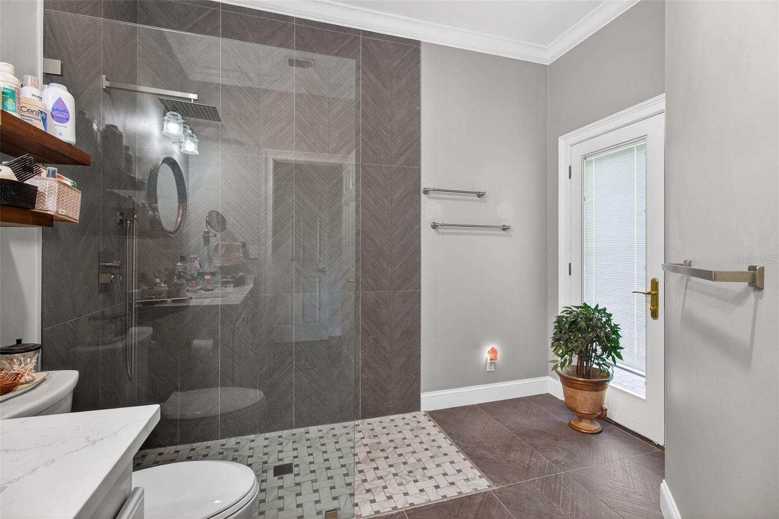 Image 20 of 64 For 1100 Tortuga Circle Ne