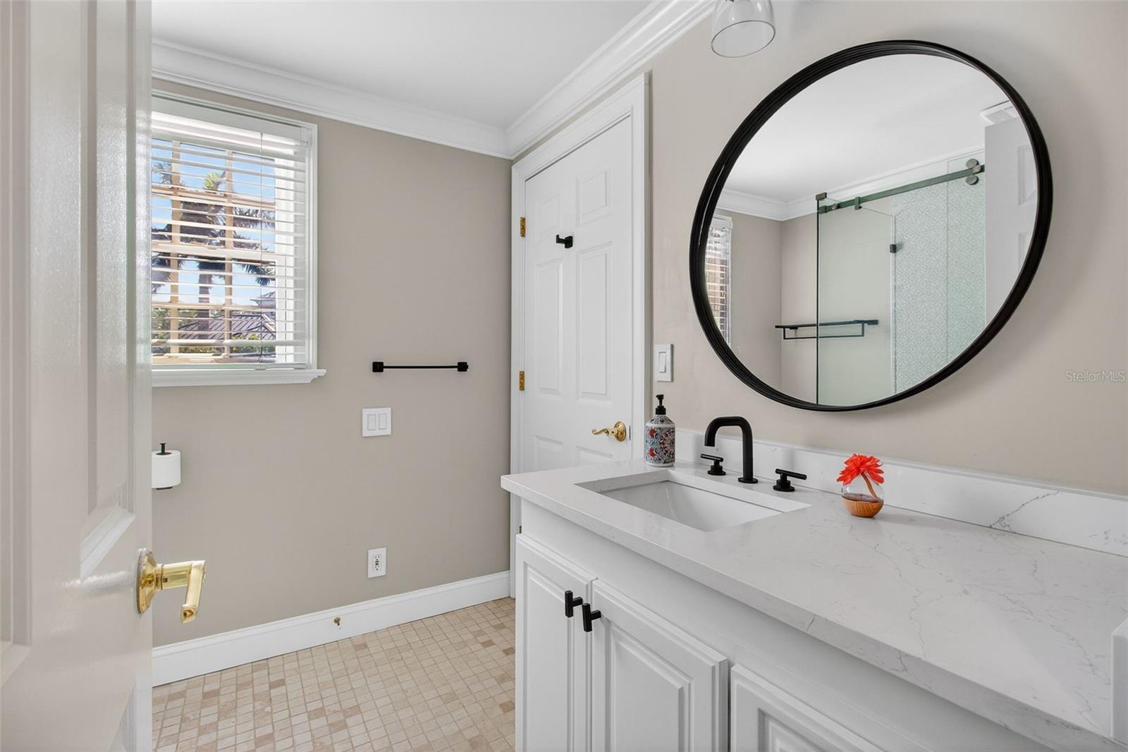 Image 24 of 64 For 1100 Tortuga Circle Ne