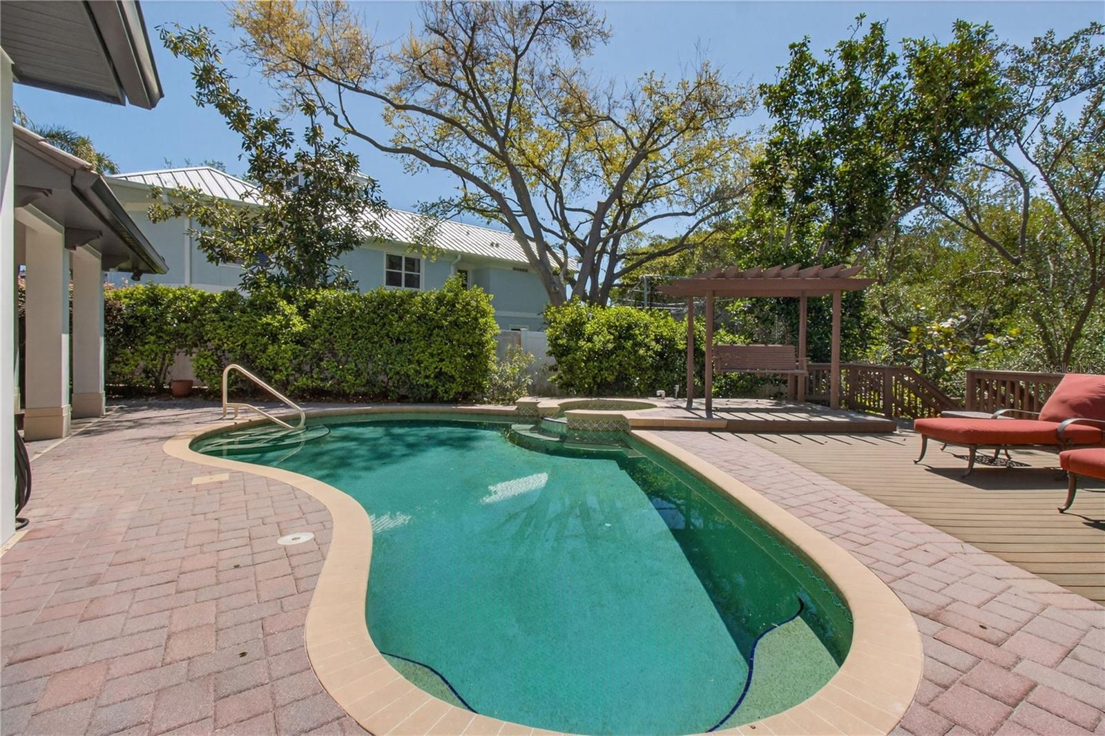 Image 32 of 64 For 1100 Tortuga Circle Ne