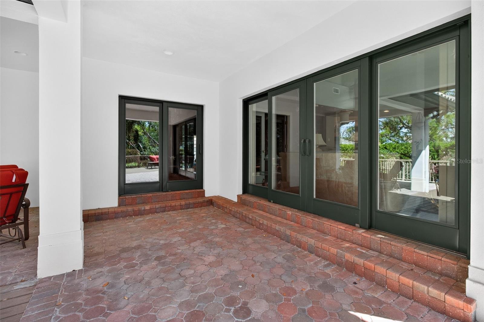 Image 37 of 64 For 1100 Tortuga Circle Ne