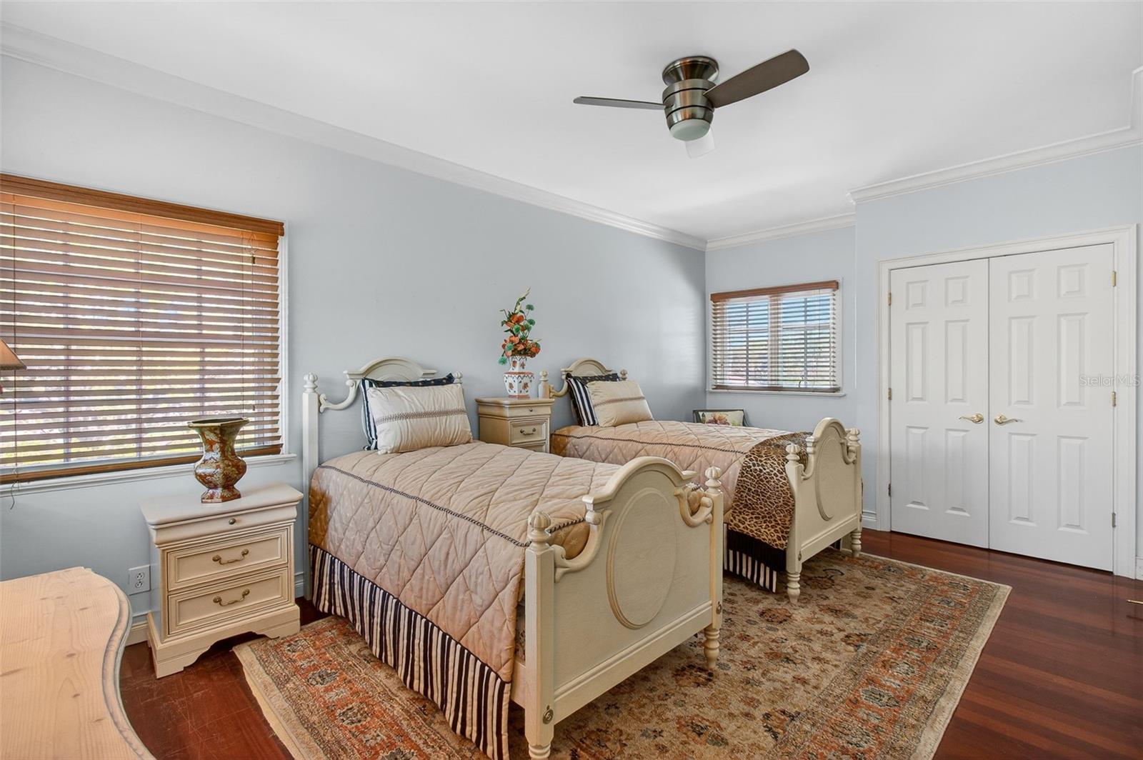 Image 41 of 64 For 1100 Tortuga Circle Ne