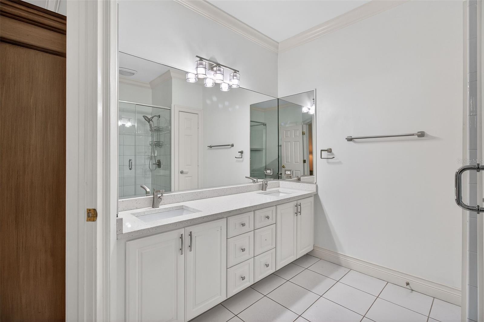 Image 43 of 64 For 1100 Tortuga Circle Ne