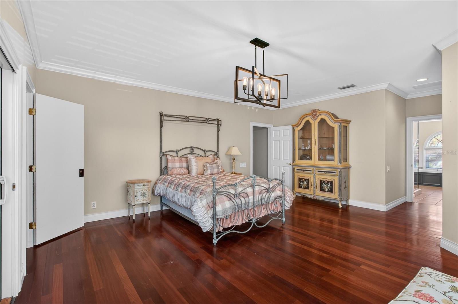 Image 45 of 64 For 1100 Tortuga Circle Ne