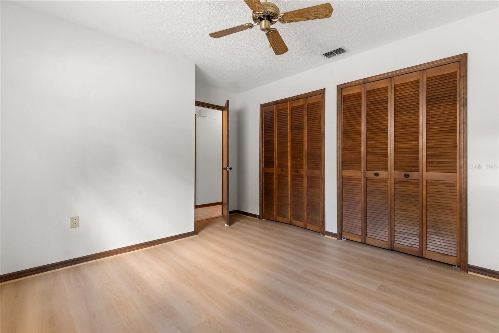 Image 13 of 26 For 2483 Islander Court