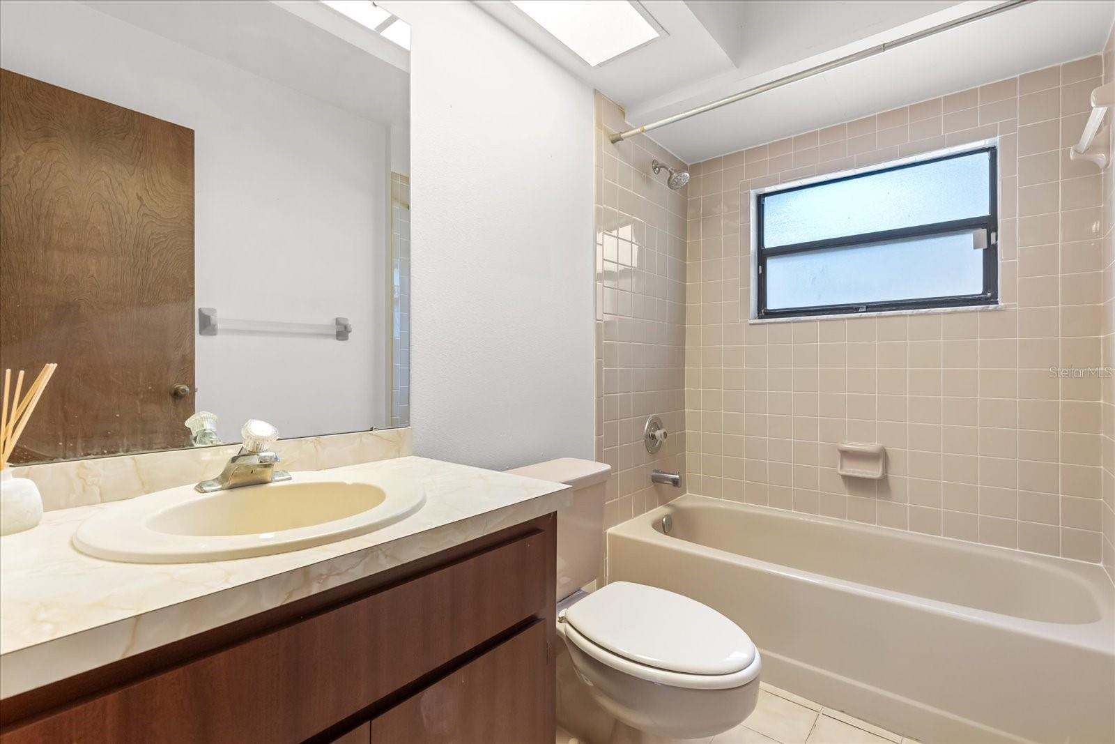 Image 17 of 26 For 2483 Islander Court