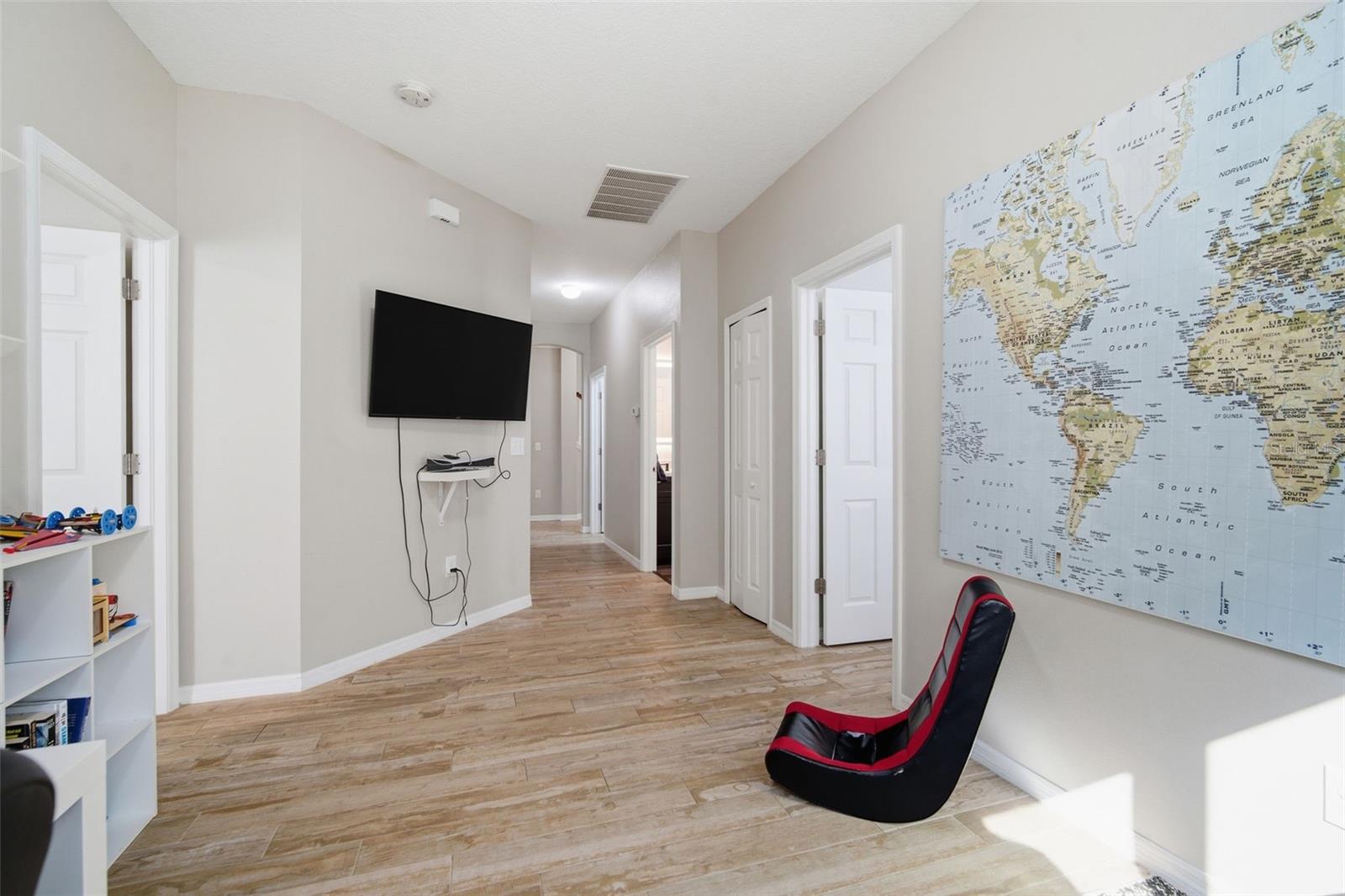 Image 44 of 82 For 31520 Holcomb Pass