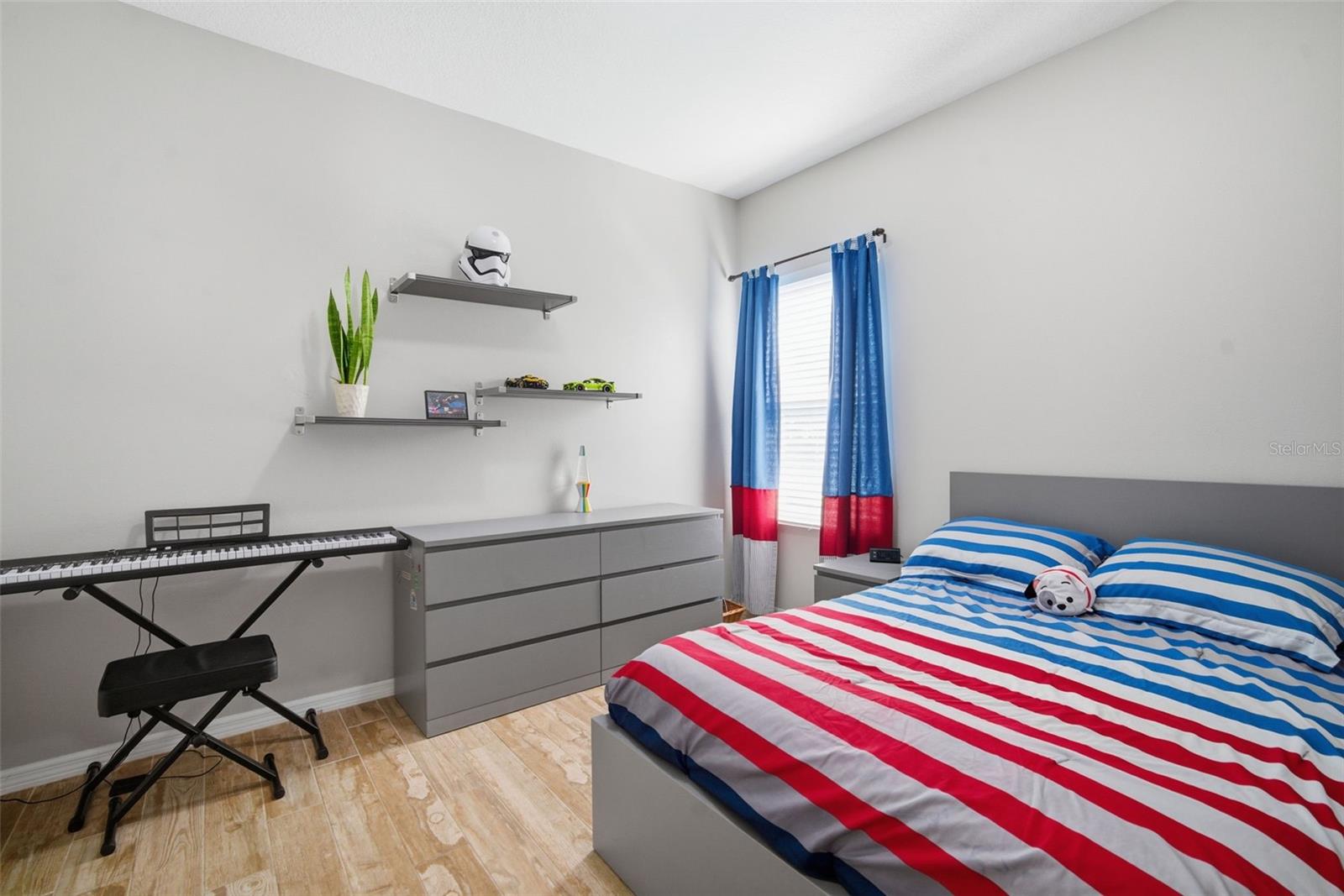 Image 45 of 82 For 31520 Holcomb Pass