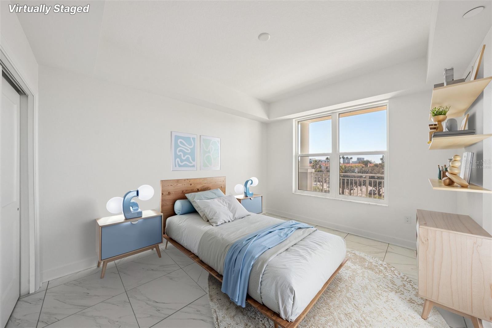 Listing photo id 20 for 125 Island Way 404