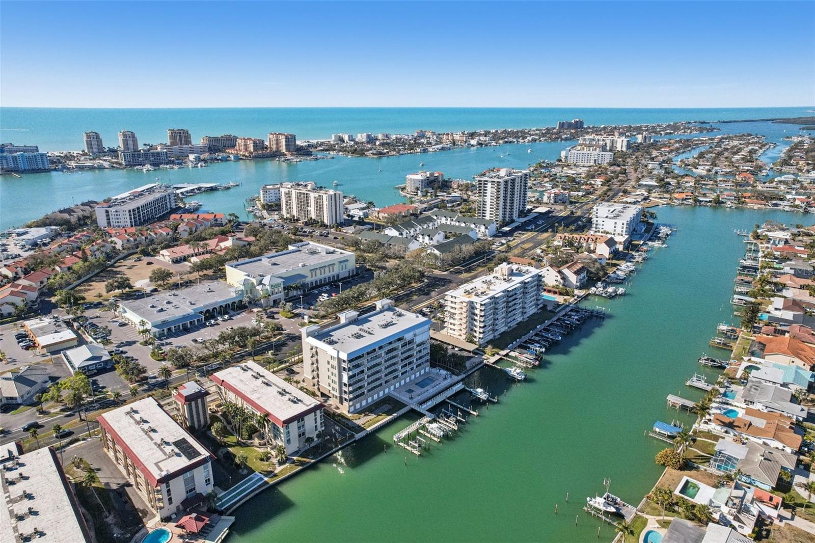 Listing photo id 28 for 125 Island Way 404