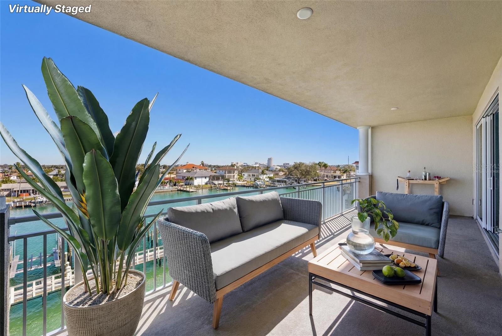 Listing photo id 3 for 125 Island Way 404