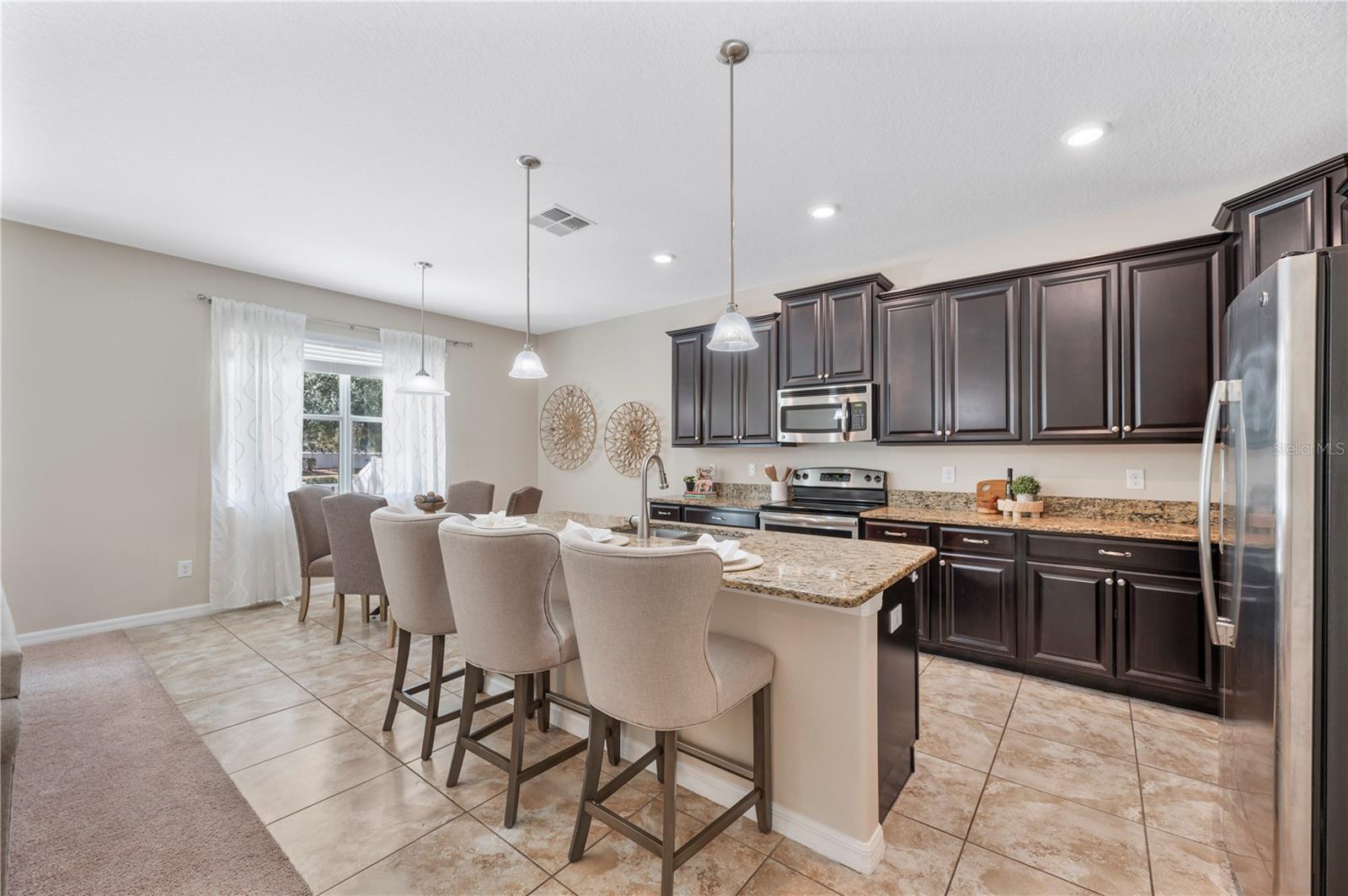 Image 11 of 51 For 18344 Aylesbury Lane