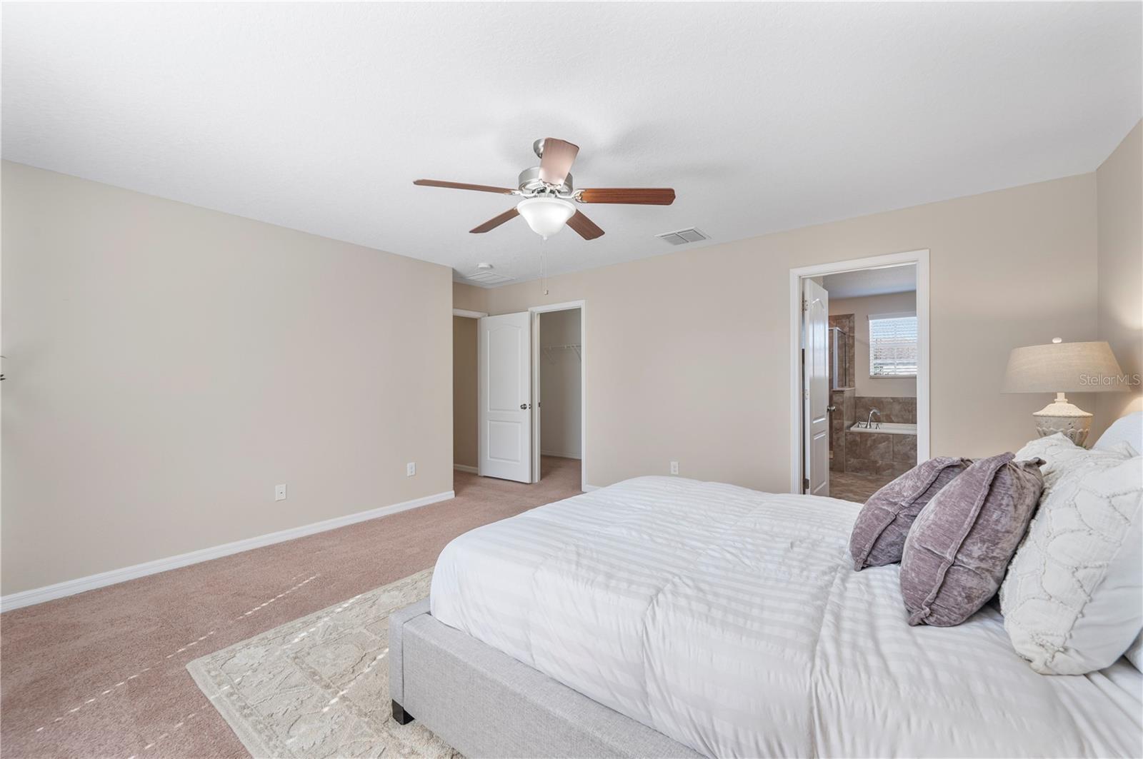 Image 19 of 51 For 18344 Aylesbury Lane