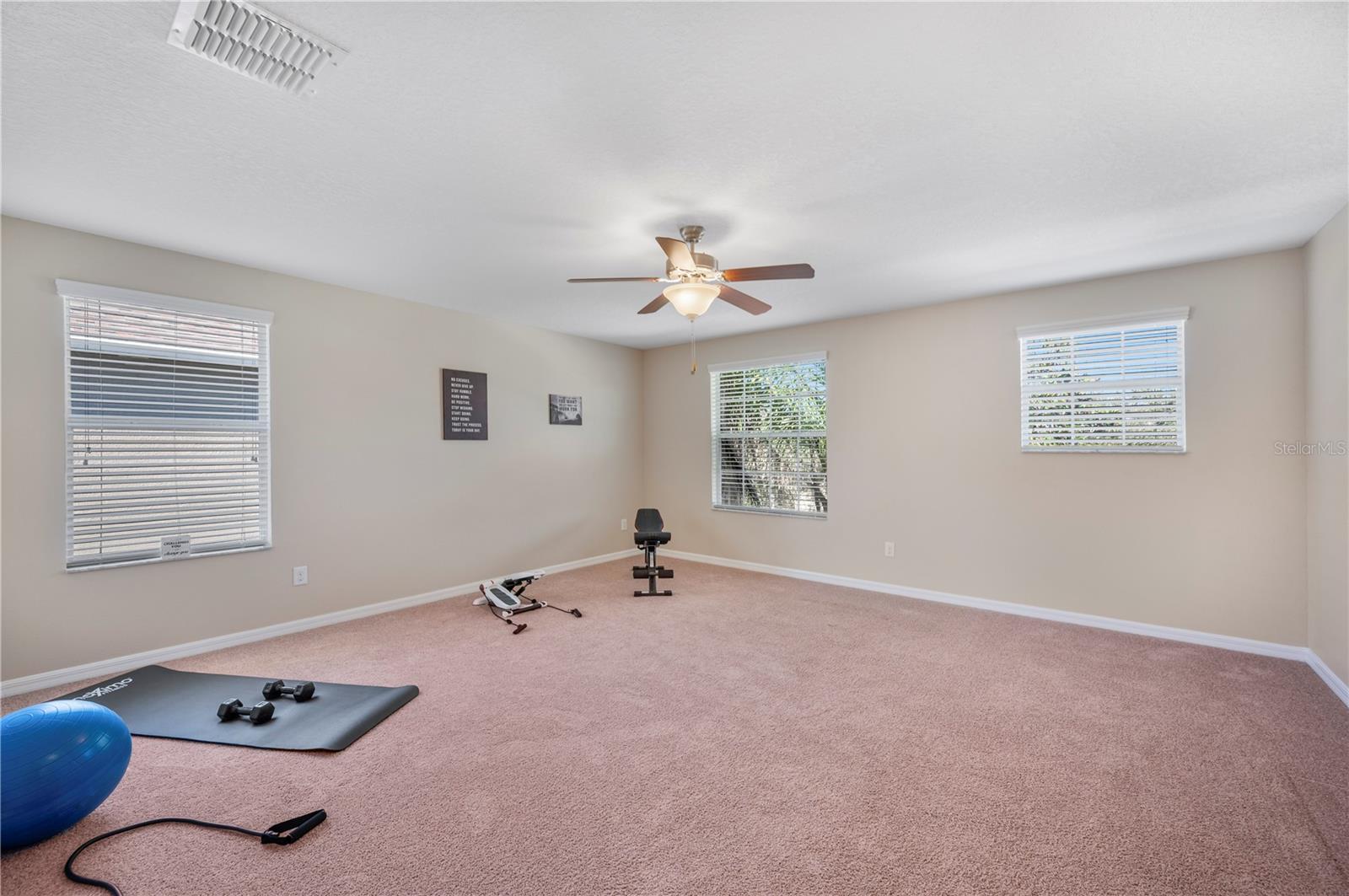 Image 25 of 51 For 18344 Aylesbury Lane