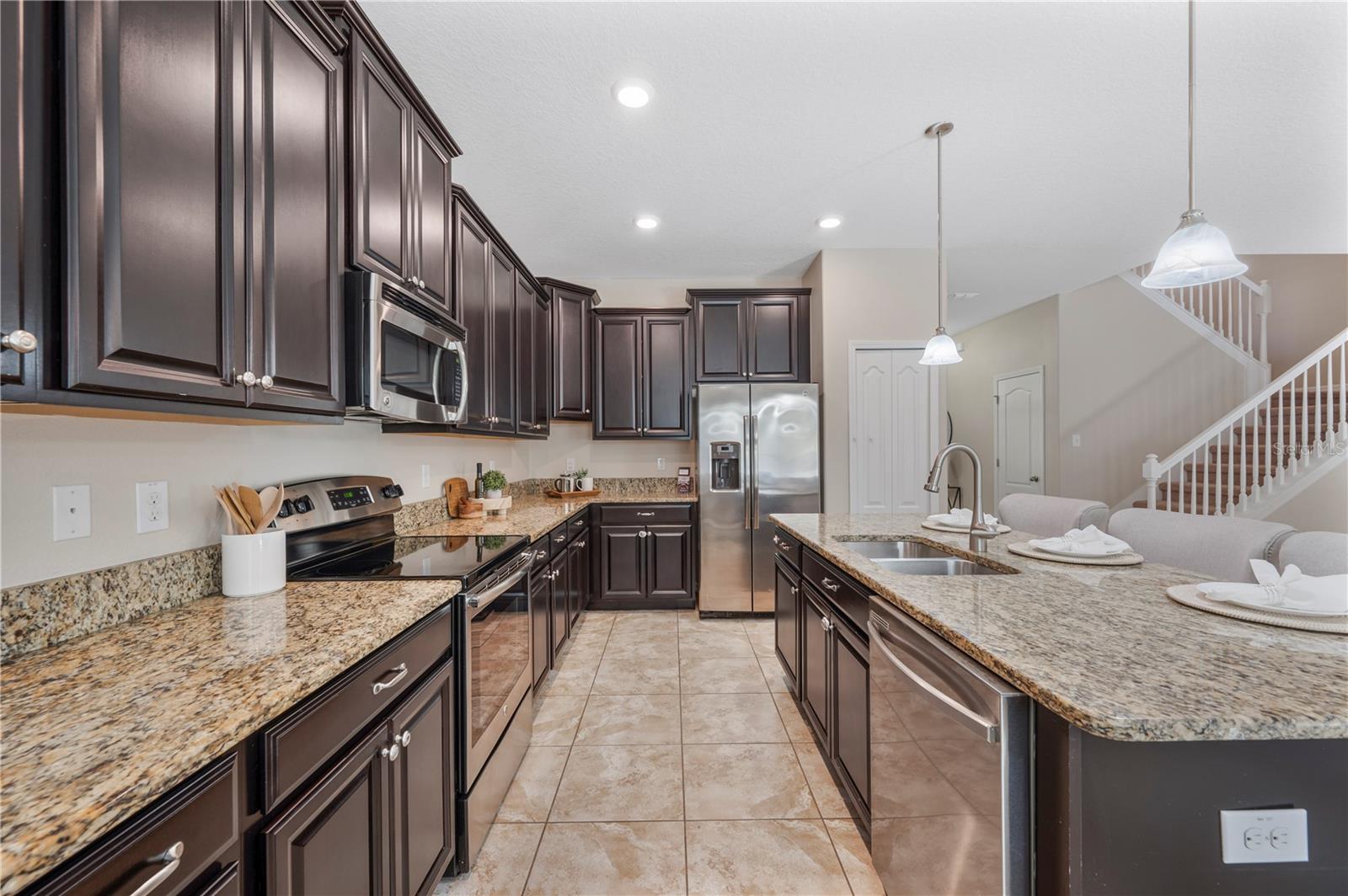 Image 7 of 51 For 18344 Aylesbury Lane