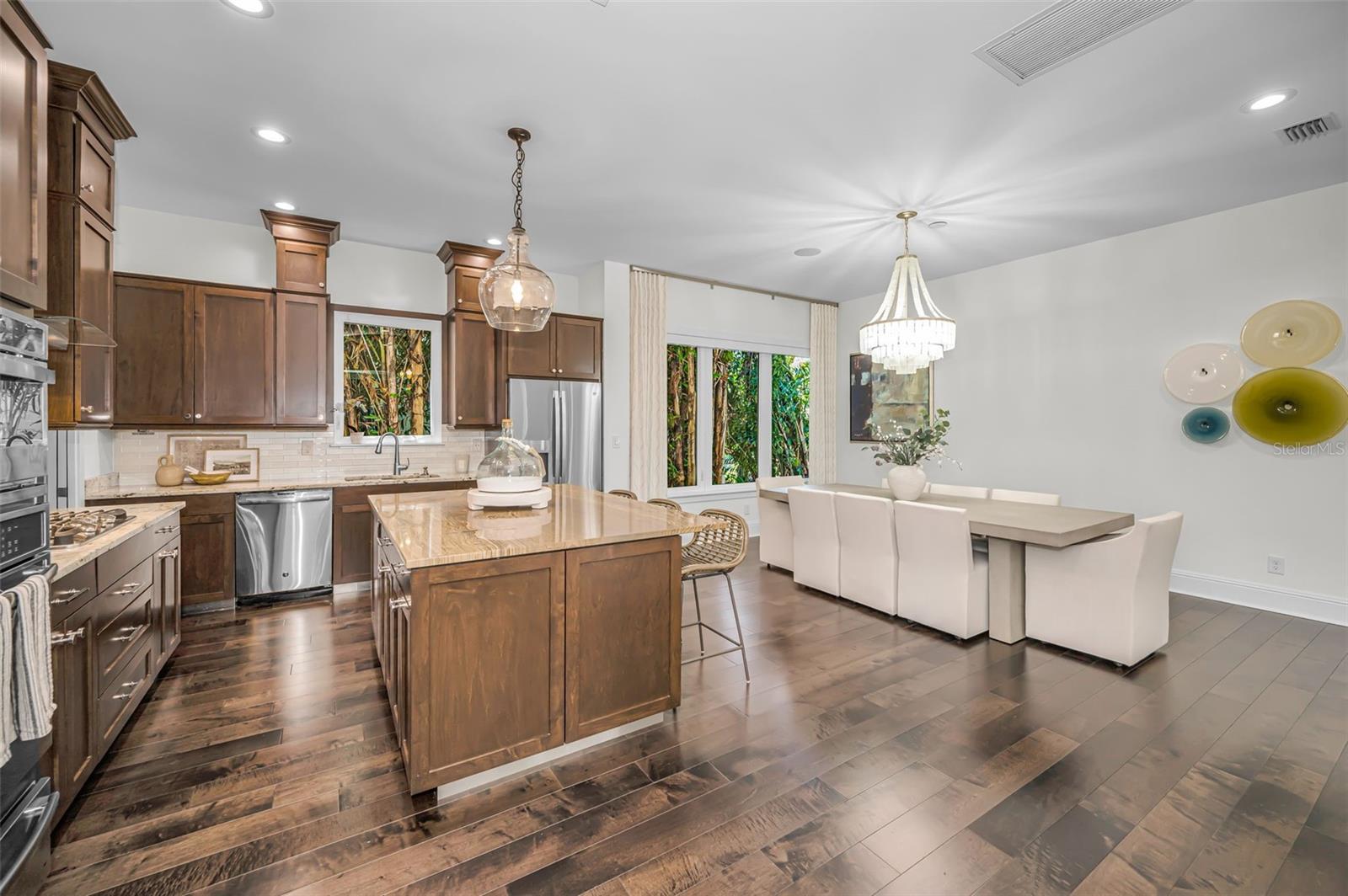 Image 11 of 64 For 1710 Brightwaters Boulevard Ne