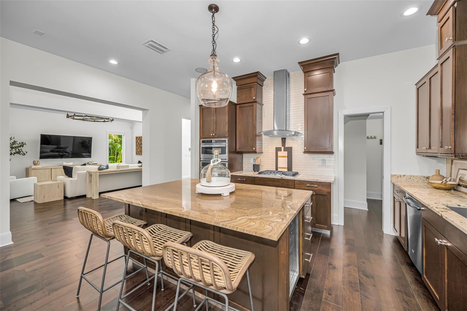 Image 15 of 64 For 1710 Brightwaters Boulevard Ne