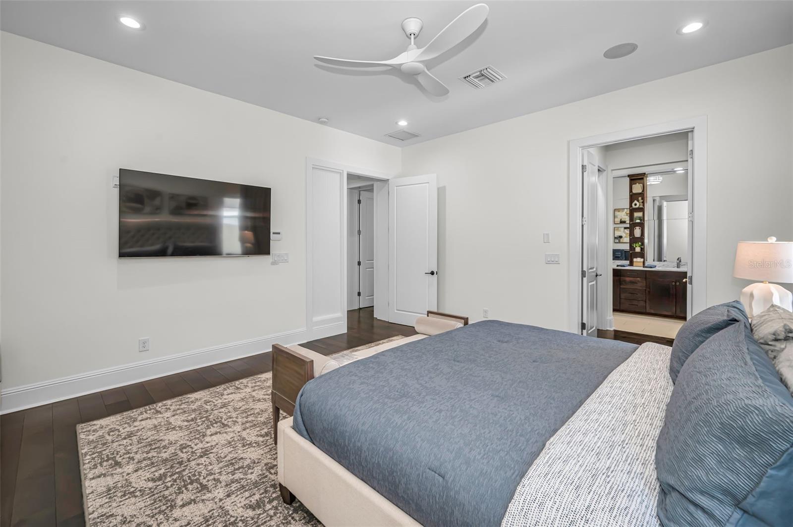 Image 23 of 64 For 1710 Brightwaters Boulevard Ne