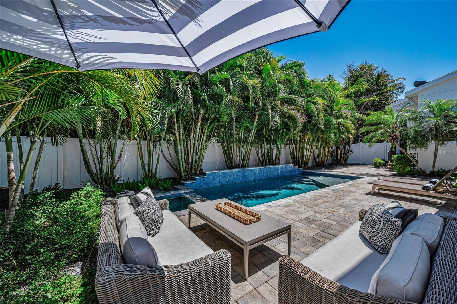 Image 41 of 64 For 1710 Brightwaters Boulevard Ne