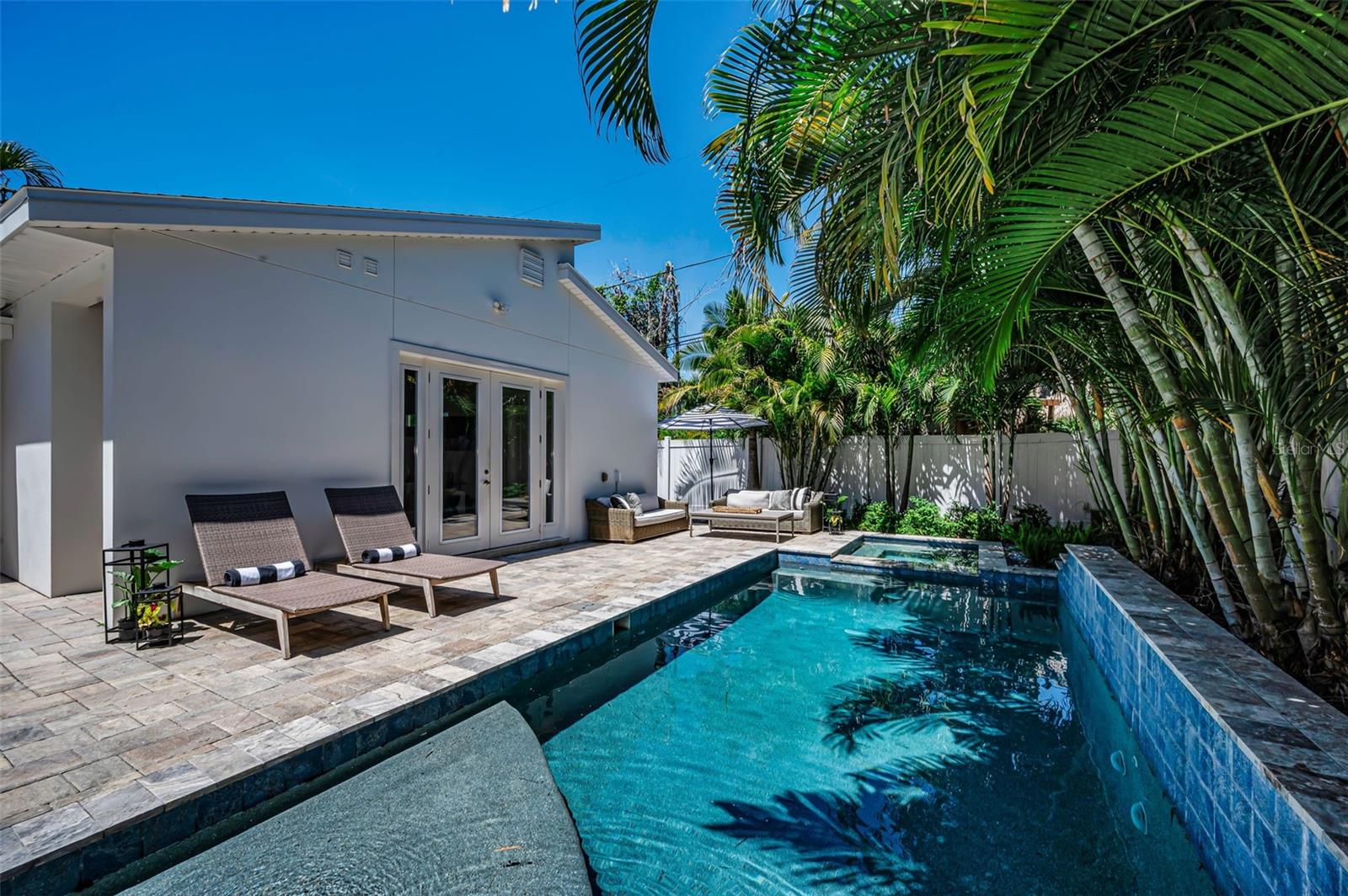 Image 47 of 64 For 1710 Brightwaters Boulevard Ne