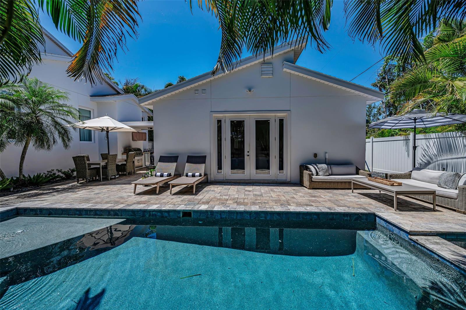 Image 48 of 64 For 1710 Brightwaters Boulevard Ne