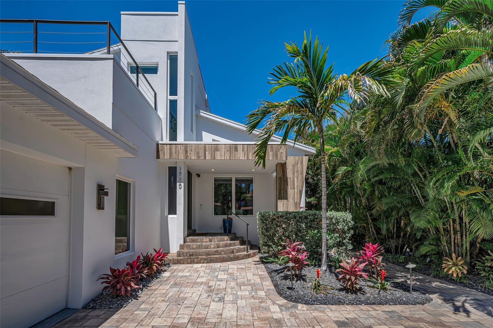 Image 5 of 64 For 1710 Brightwaters Boulevard Ne