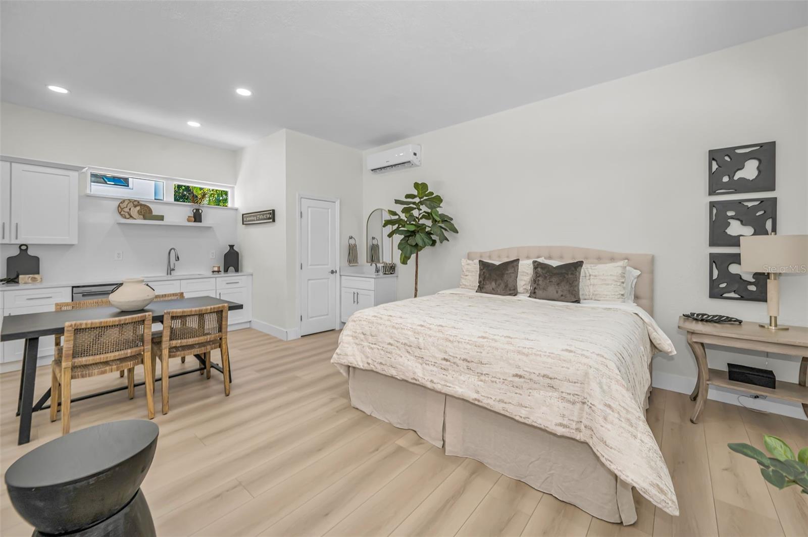 Image 51 of 64 For 1710 Brightwaters Boulevard Ne