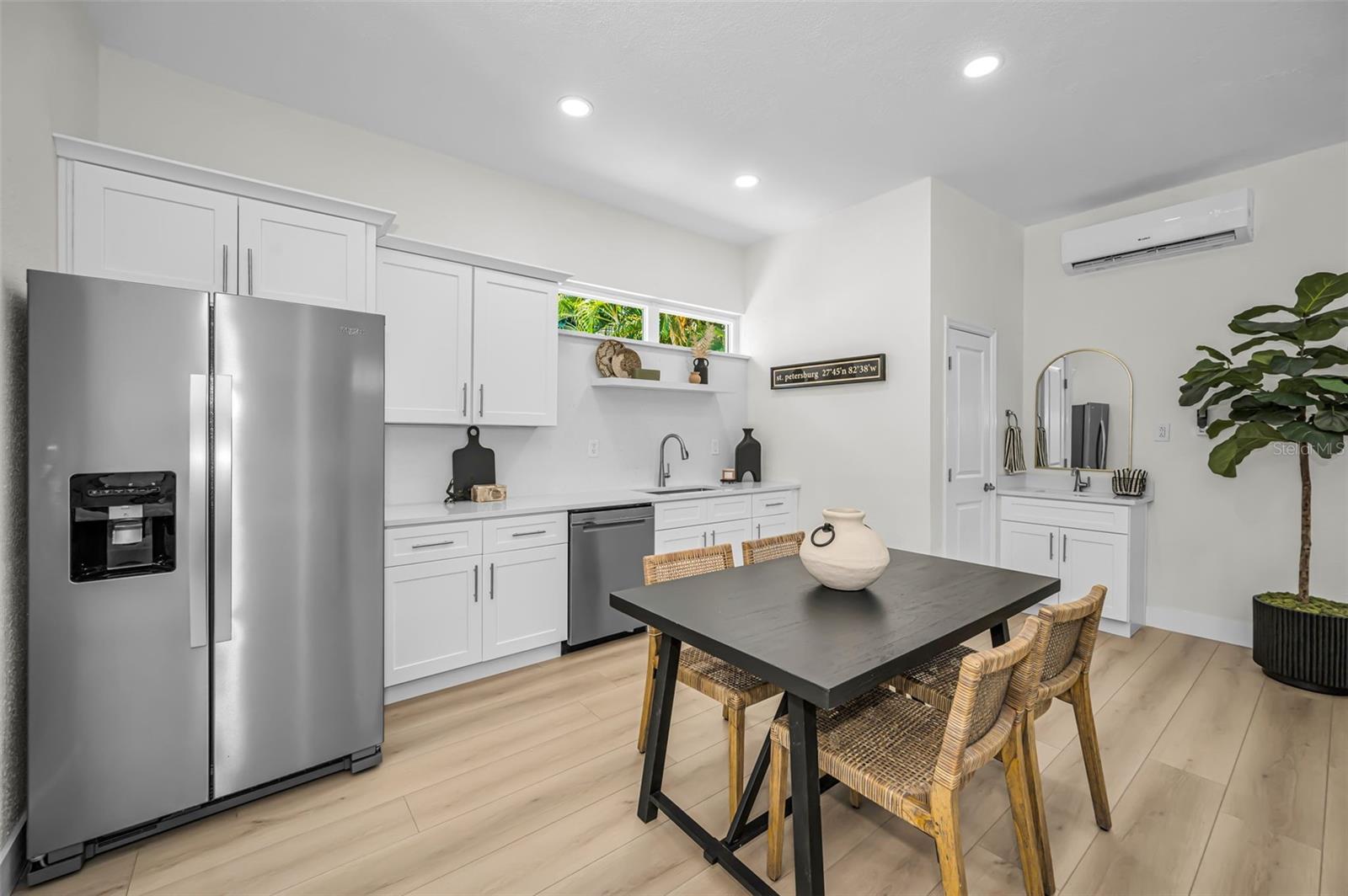 Image 52 of 64 For 1710 Brightwaters Boulevard Ne