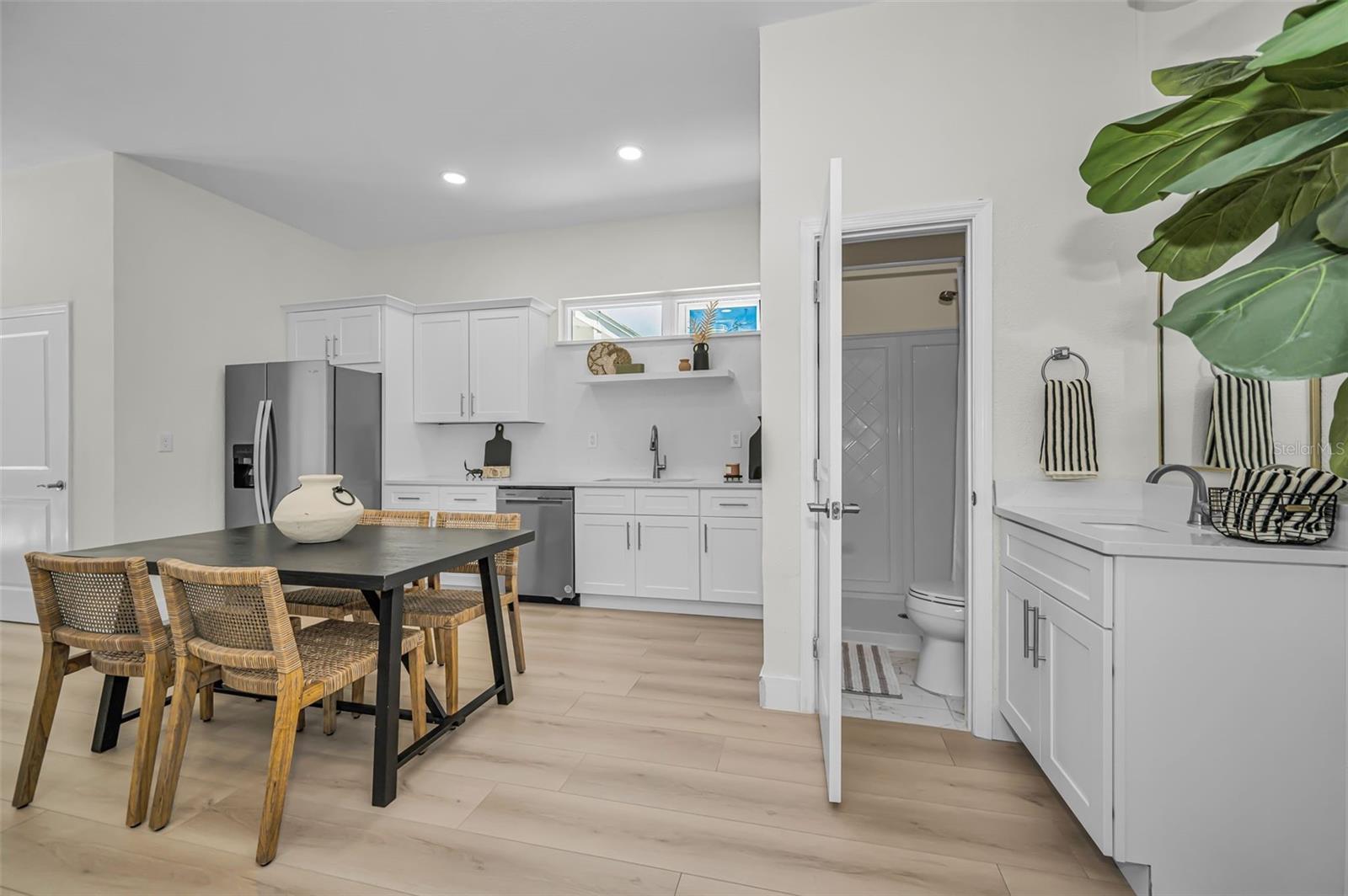 Image 53 of 64 For 1710 Brightwaters Boulevard Ne