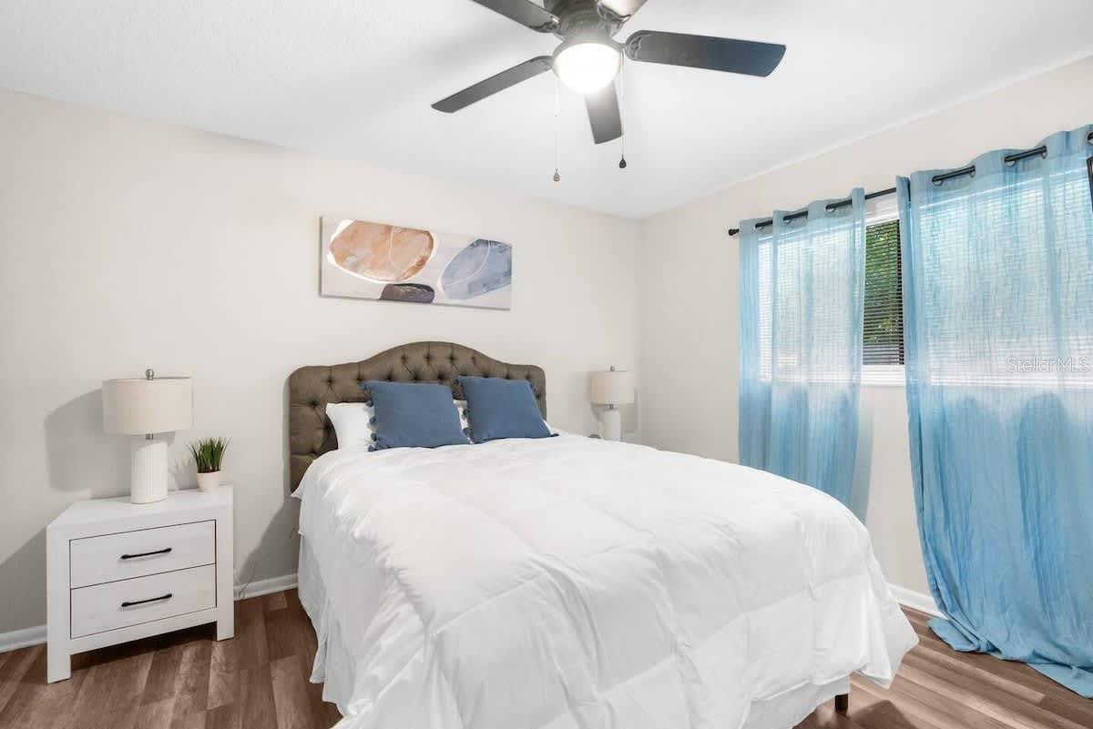 Image 15 of 26 For 13501 Whitby Road