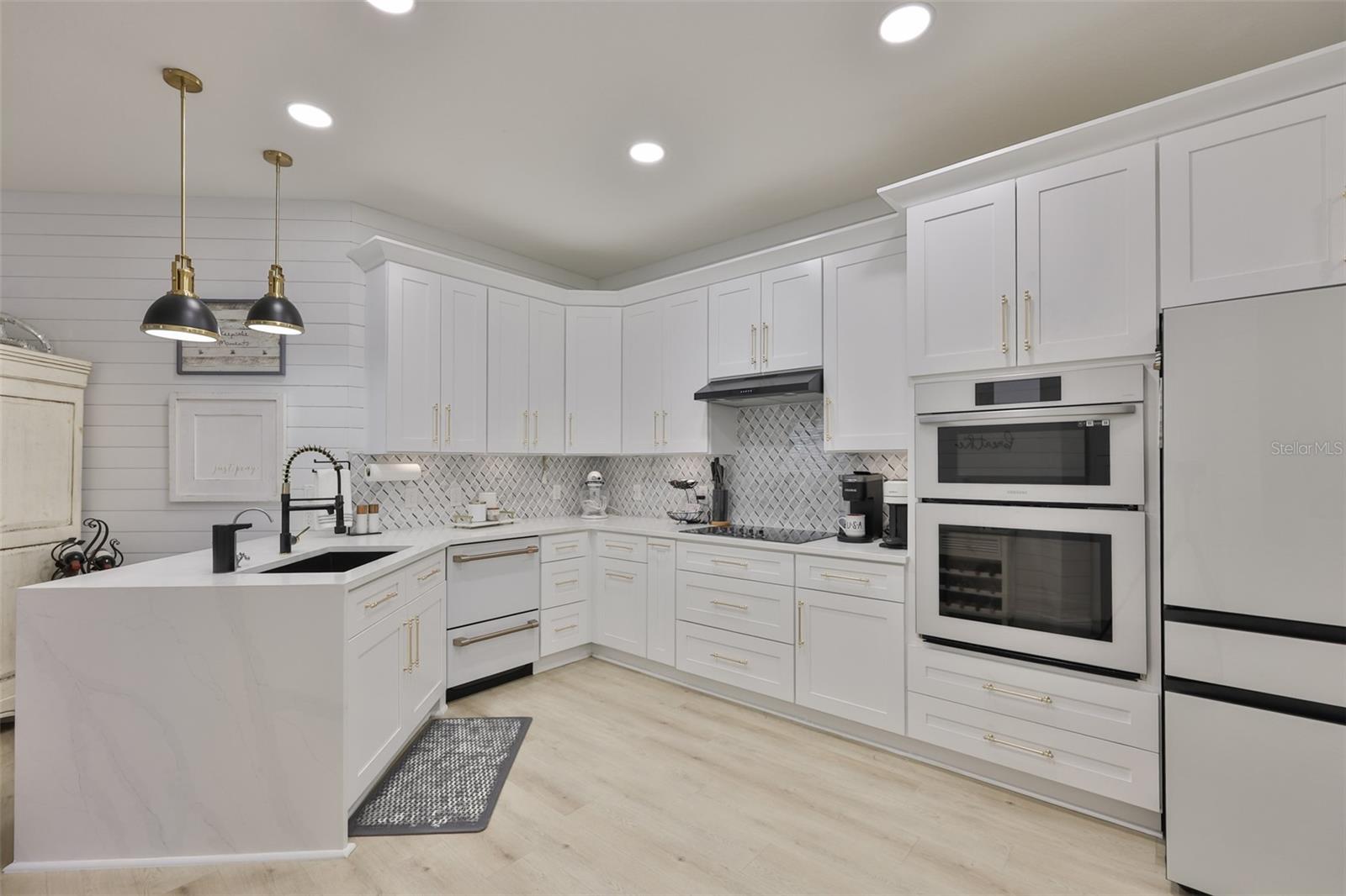 Image 11 of 47 For 3502 Chapel Creek Circle