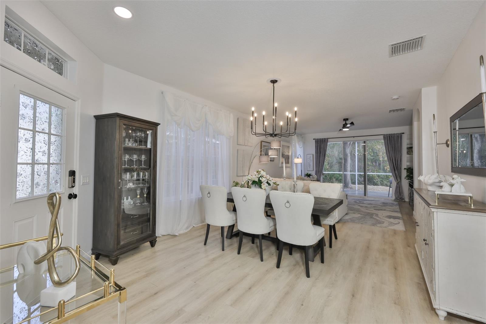 Image 17 of 47 For 3502 Chapel Creek Circle