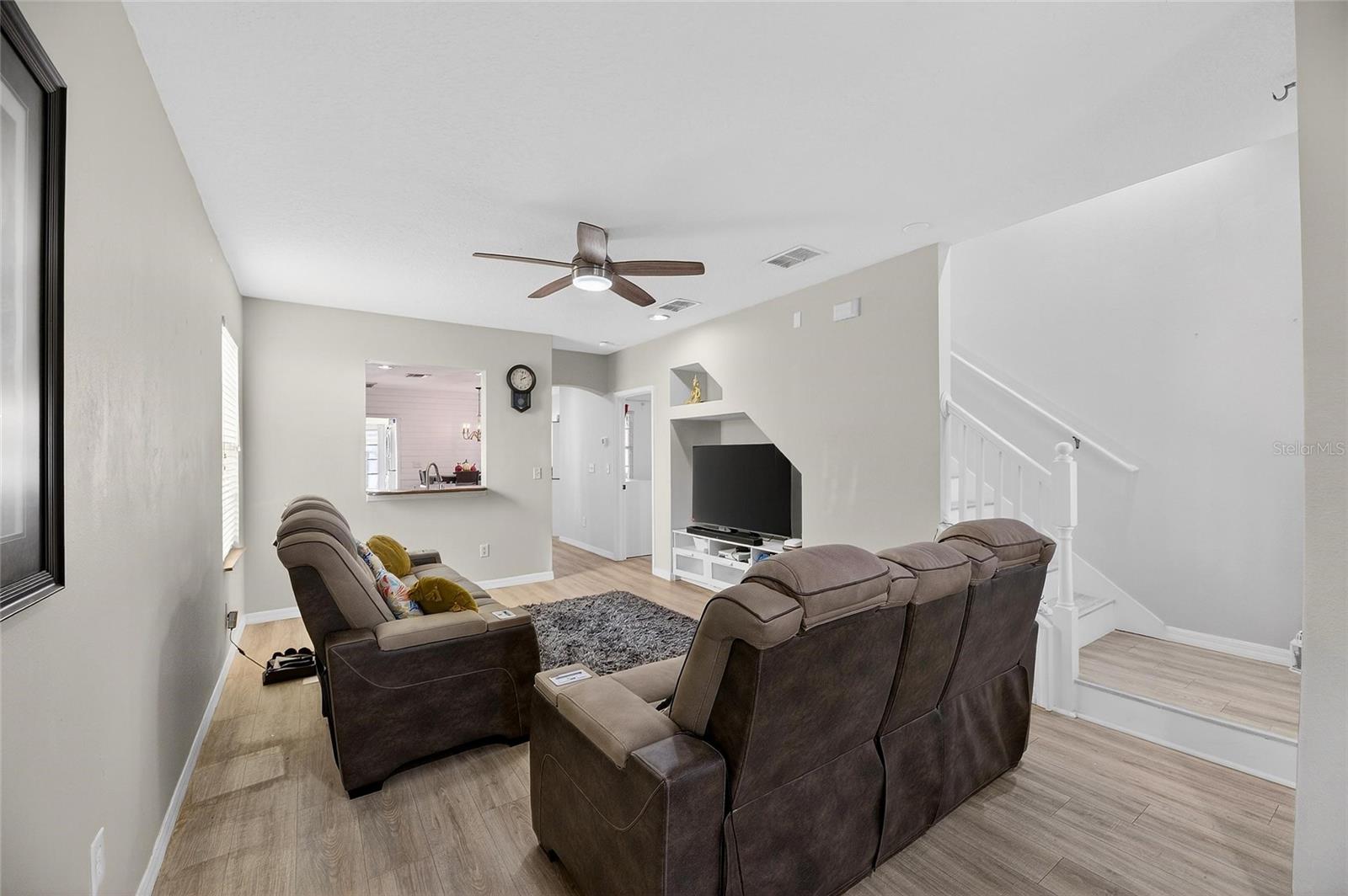 Image 12 of 70 For 5914 Beaconpark Street