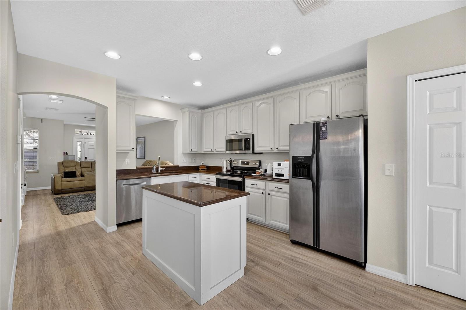 Image 20 of 70 For 5914 Beaconpark Street