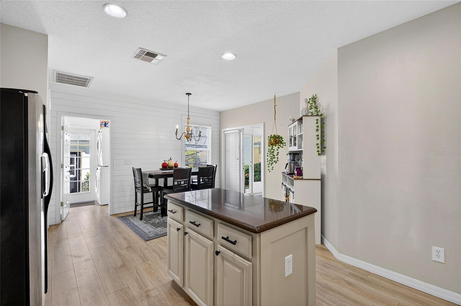 Image 25 of 70 For 5914 Beaconpark Street