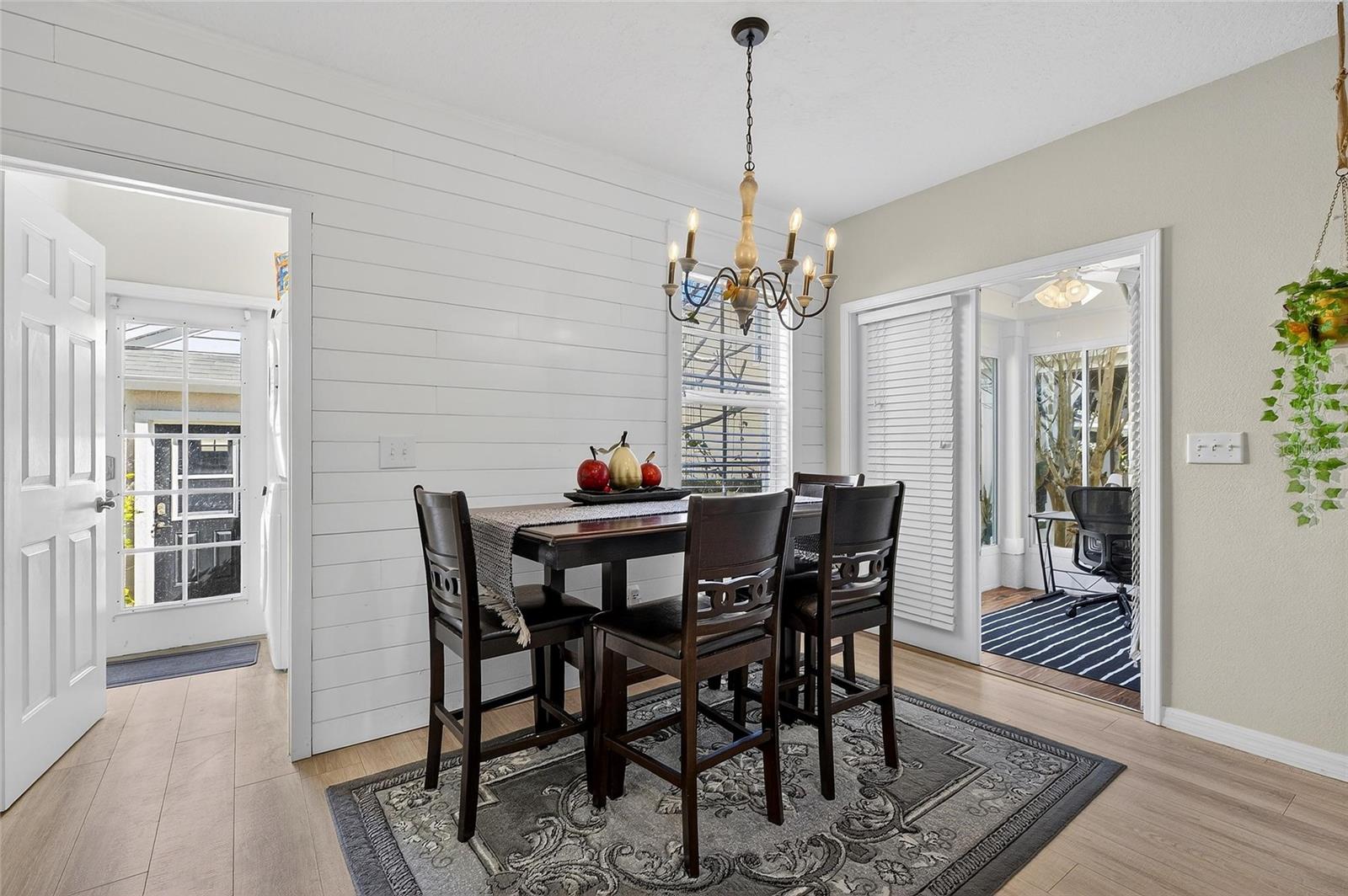 Image 27 of 70 For 5914 Beaconpark Street