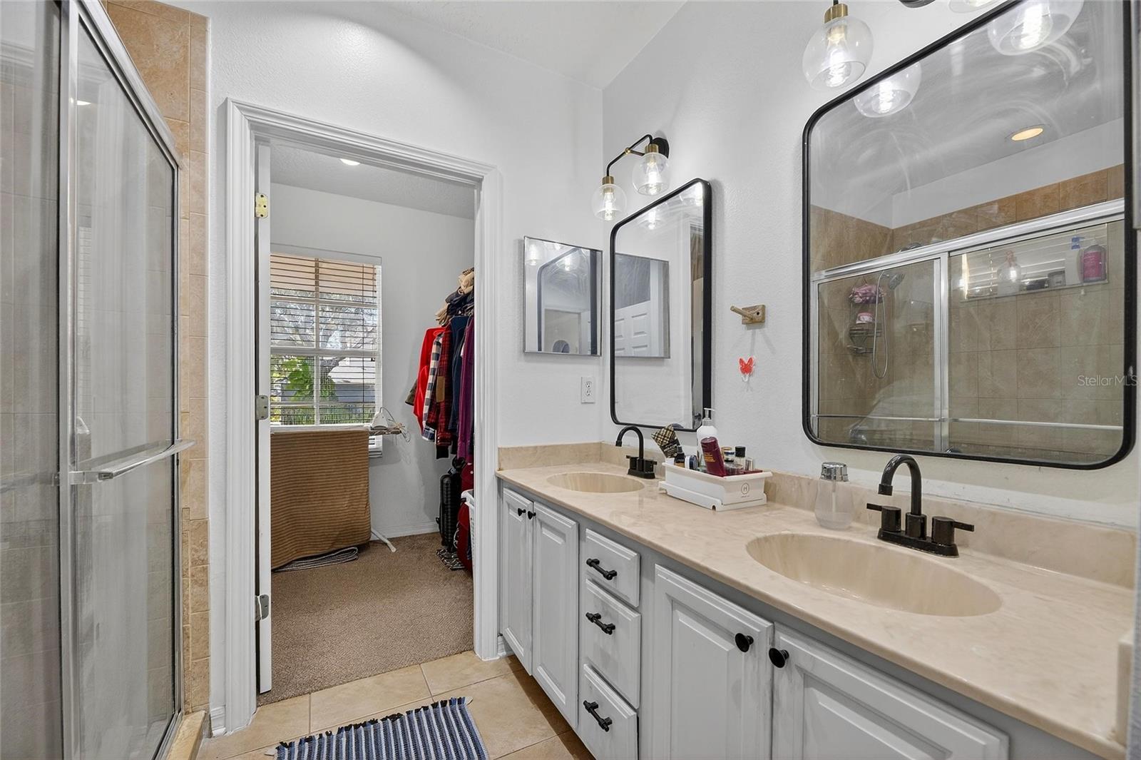 Image 38 of 70 For 5914 Beaconpark Street