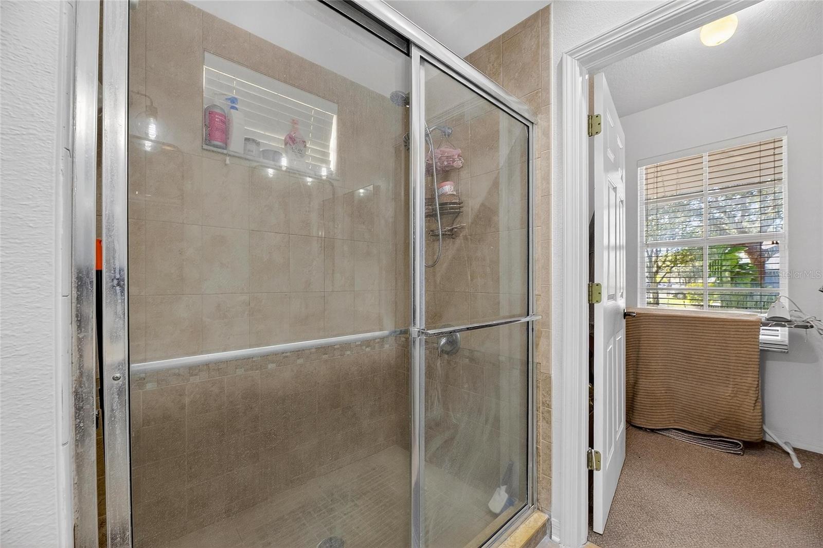 Image 39 of 70 For 5914 Beaconpark Street