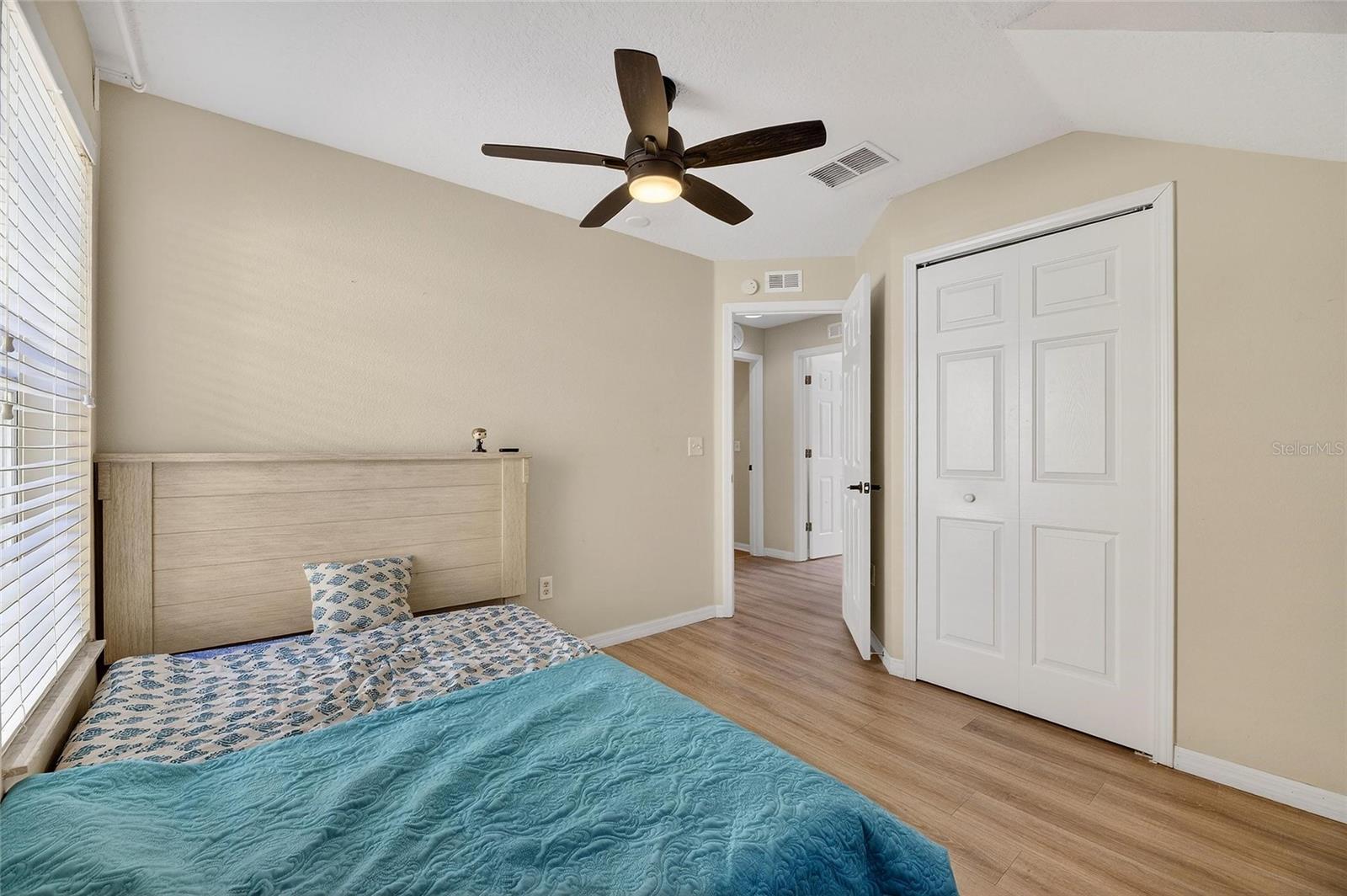 Image 49 of 70 For 5914 Beaconpark Street