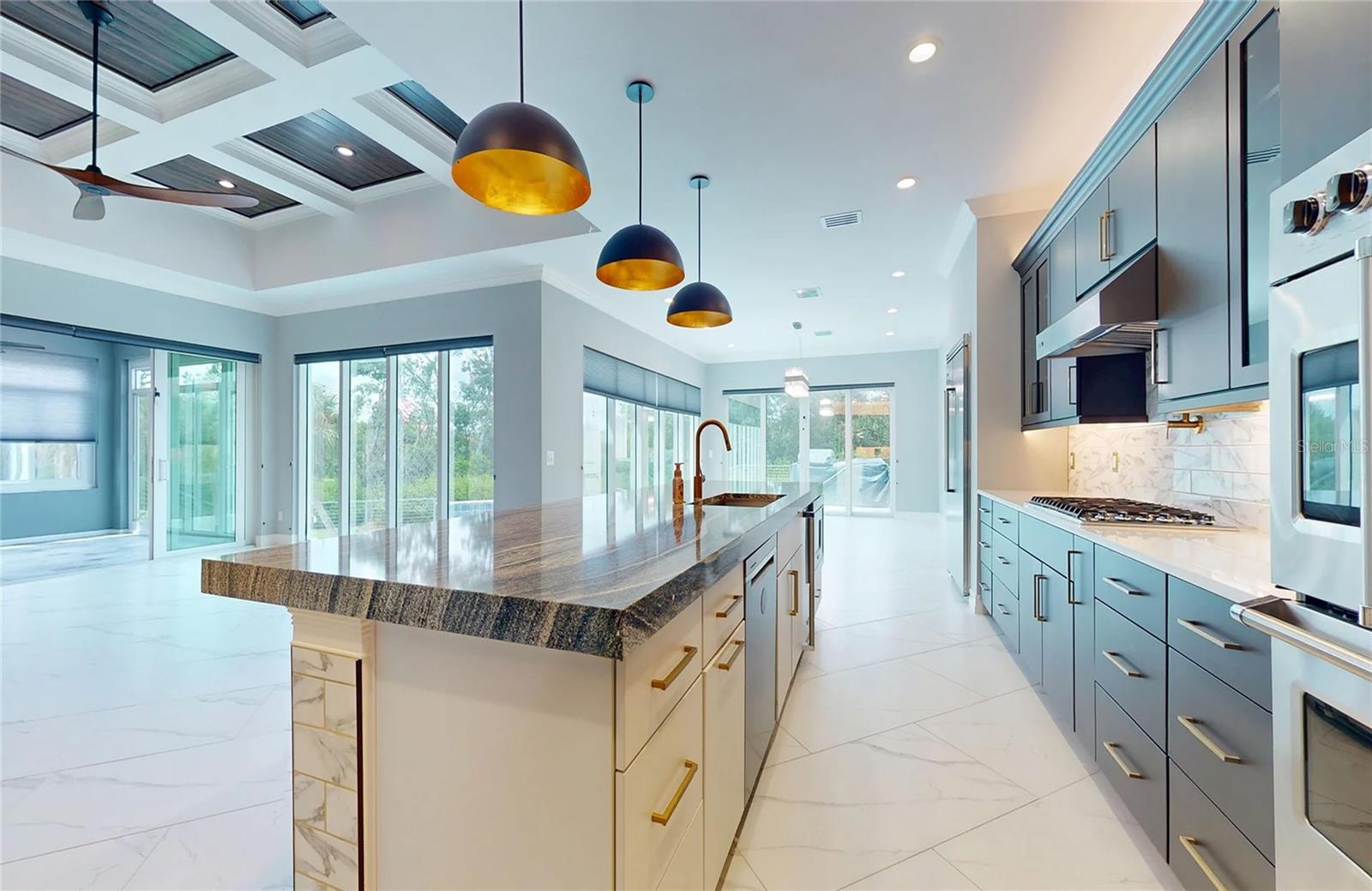 Image 17 of 47 For 5951 Bay Drive