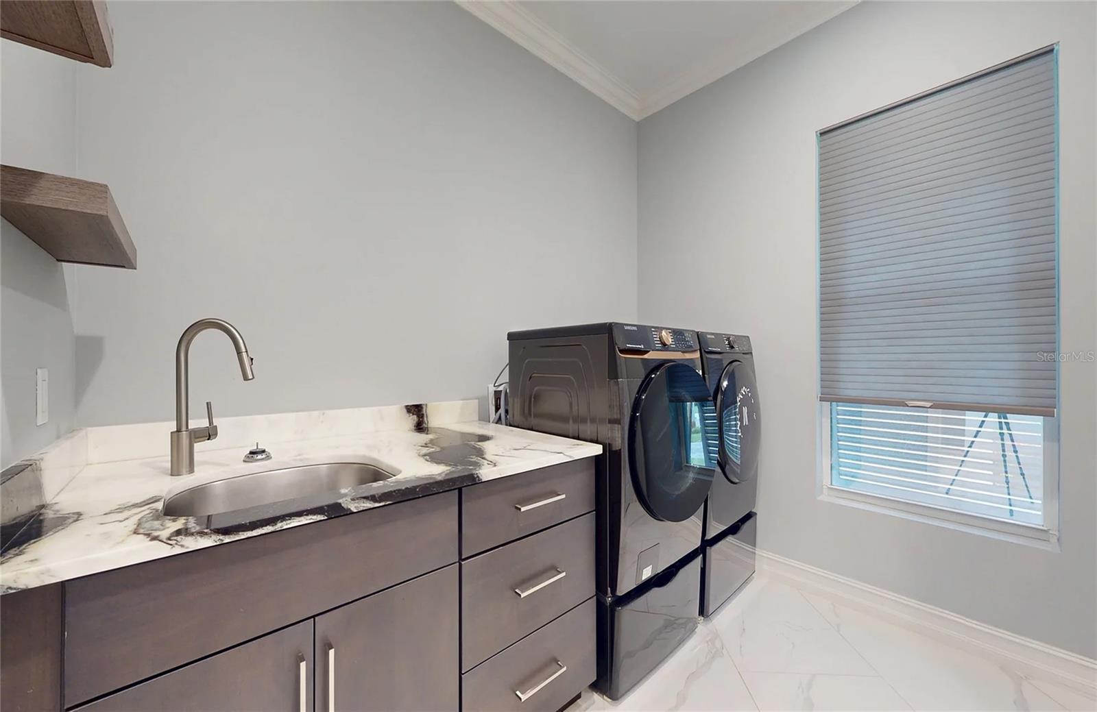 Image 33 of 47 For 5951 Bay Drive