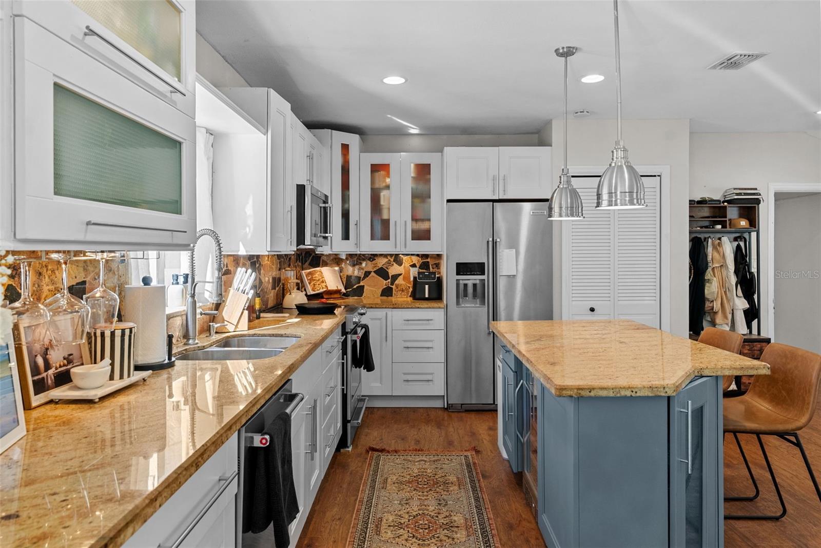 Image 12 of 45 For 3801 Lynwood Avenue